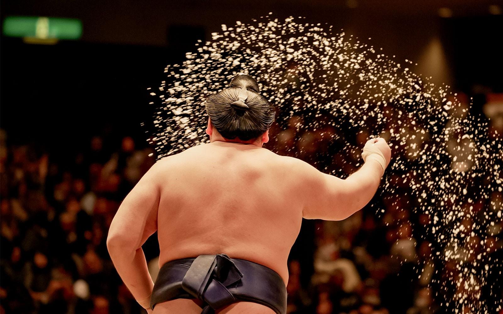 Fukuoka Sumo Tournament LIVE: Reserved Tickets & Private Guide at Fukuoka Kokusai Center (November)