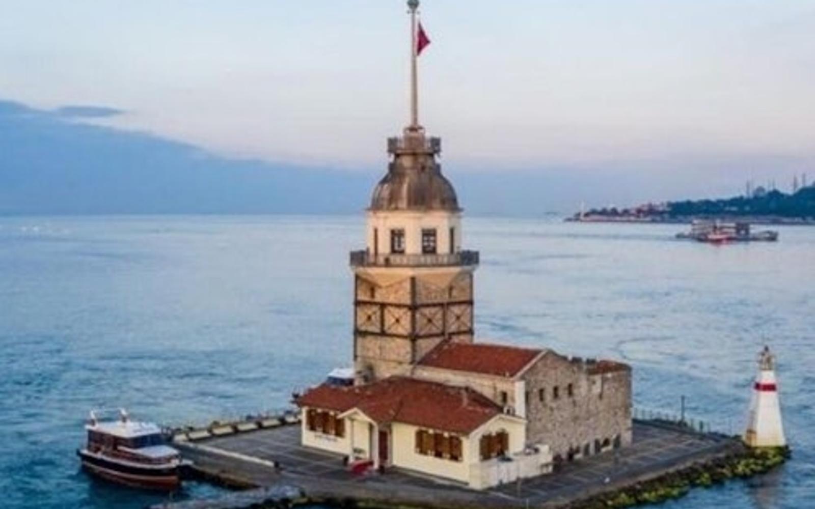 Maiden's Tower: Entrance Ticket + Self-Guided Audio Tour at Maiden's Tower, Istanbul