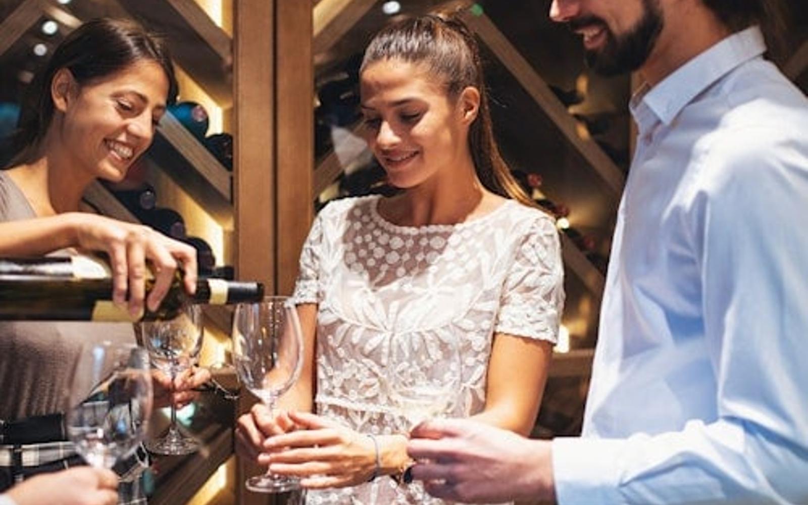 Saint-Émilion Village: Full-Day Wine Tour from Bordeaux