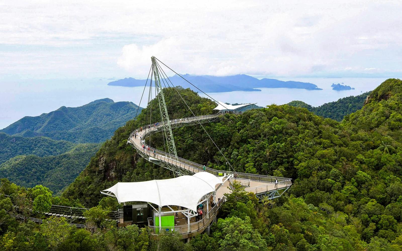 Premium Langkawi Cable Car Tickets with Express Lane 
