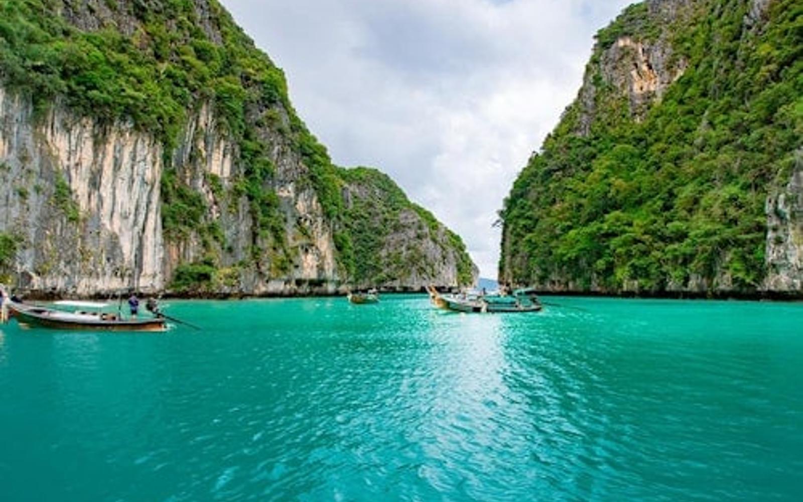 Phi Phi: Half-Day Snorkeling Trip by Longtail Boat