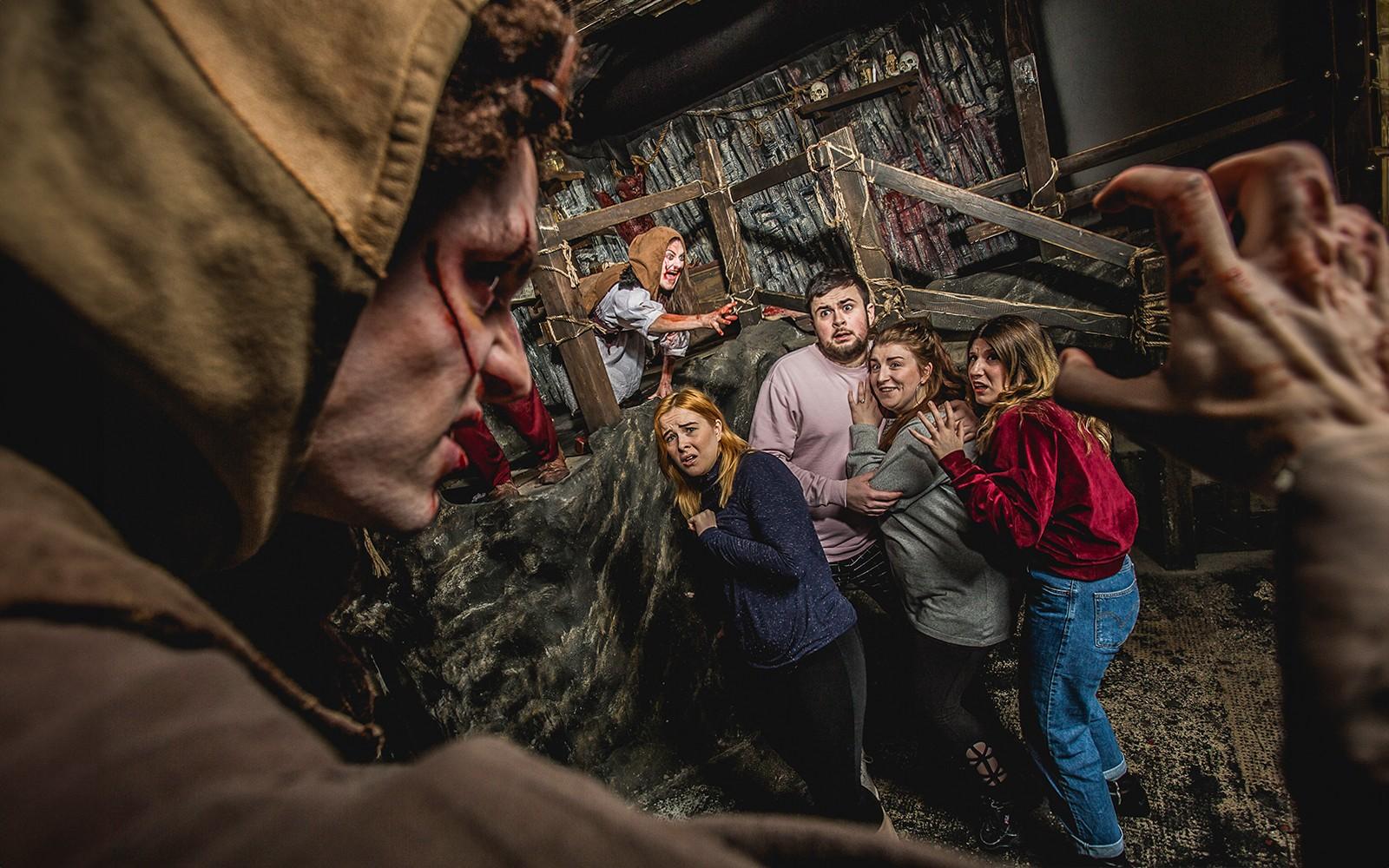 Edinburgh Dungeon Entry Tickets