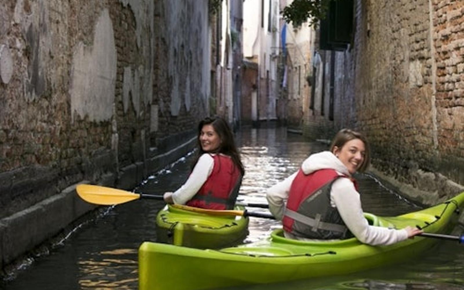 Venice: Guided Kayak Tour