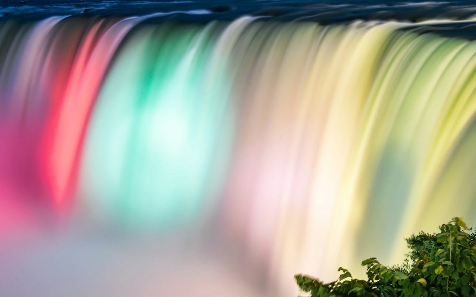 Niagara Falls US: Night Illumination Tour & Optional Maid of the Mist