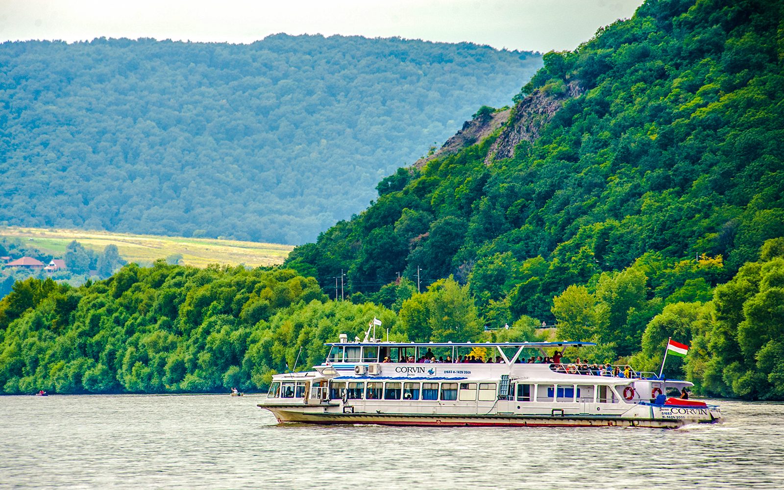 From Budapest: Full Day Visegrád Cruise with Medieval Show & Banquet