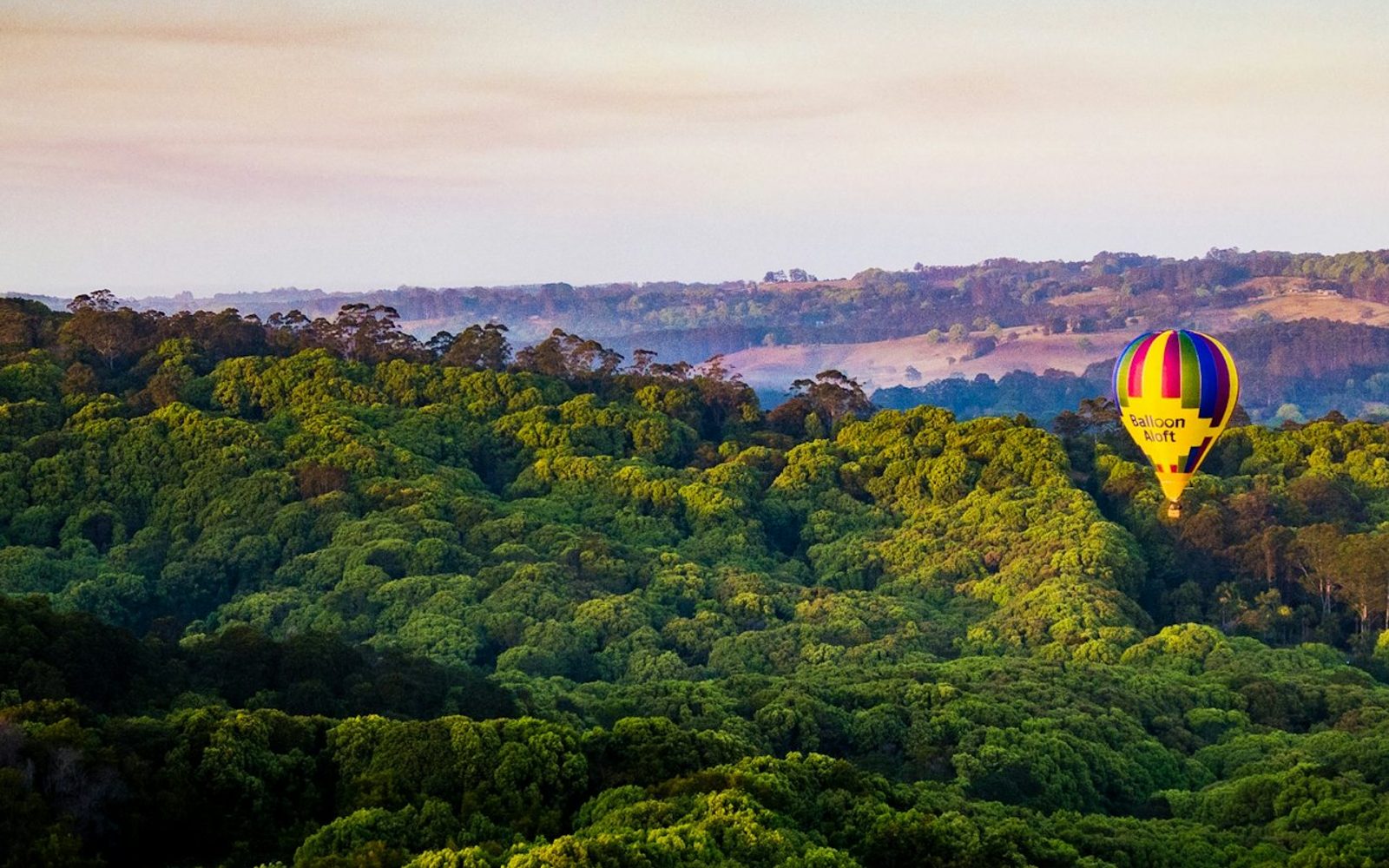 Byron Bay: Hot Air Balloon Flight at Sunrise