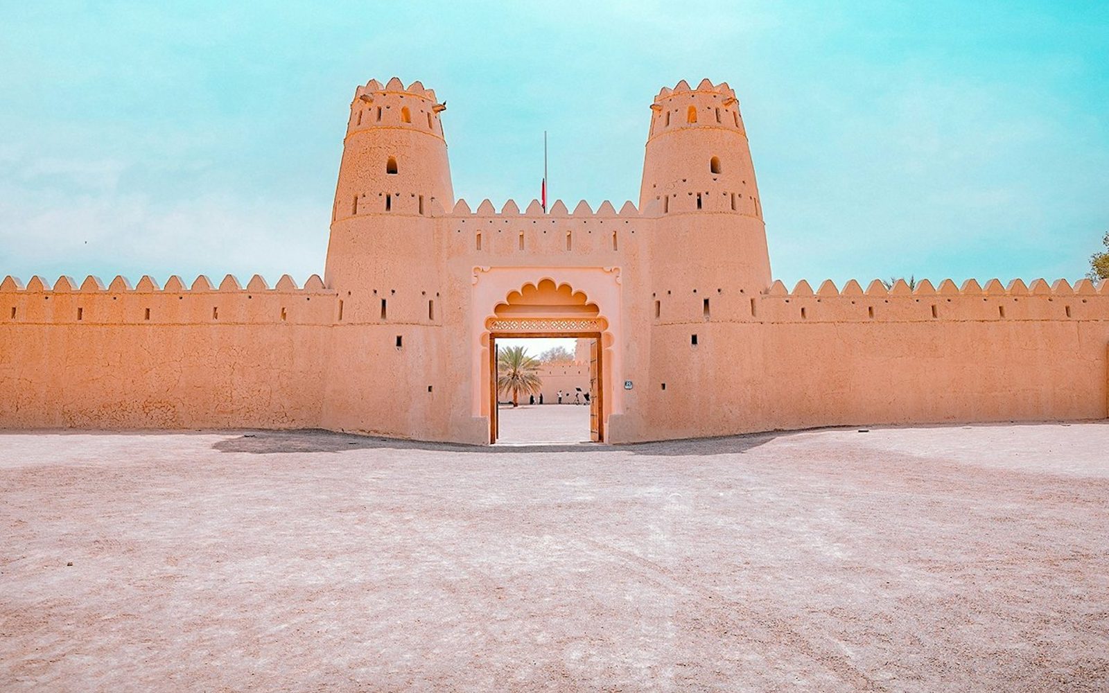 Al Ain: Guided City Tour from Abu Dhabi + Buffet Lunch