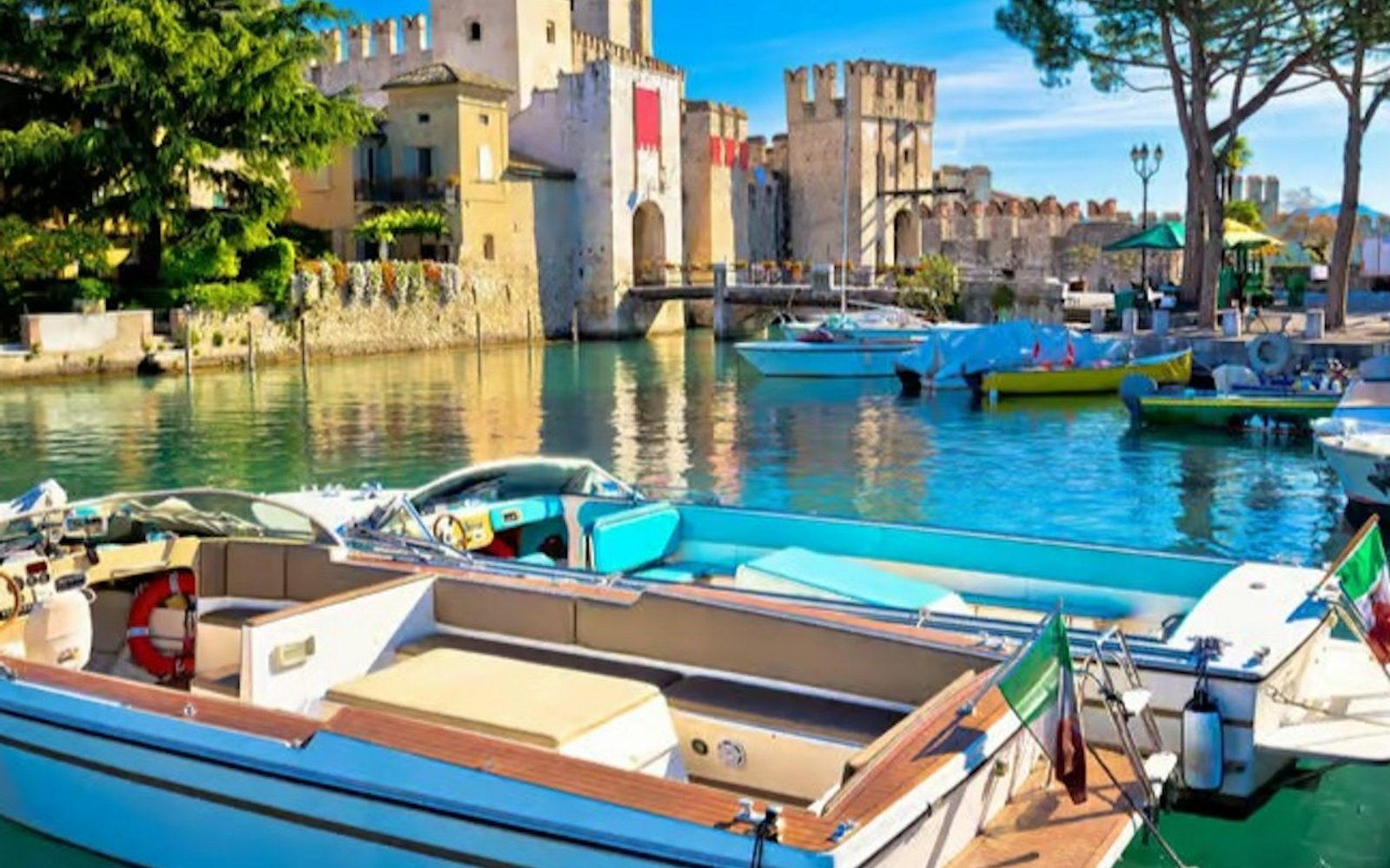 Verona, Sirmione & Lake Garda: Guided Day Tour from Milan + Boat Cruise
