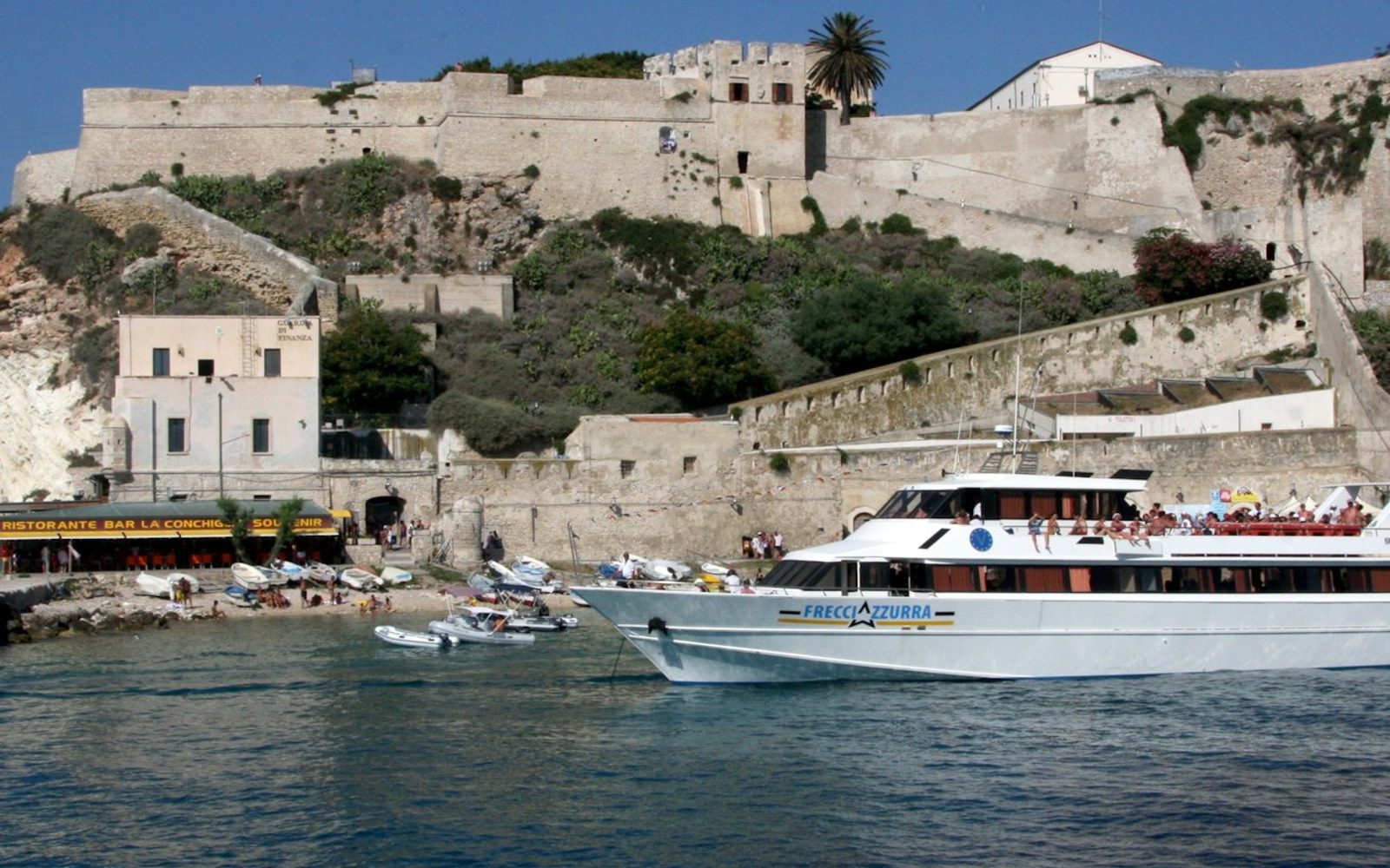 Tremiti Islands: Guided Boat Tour from Peschici