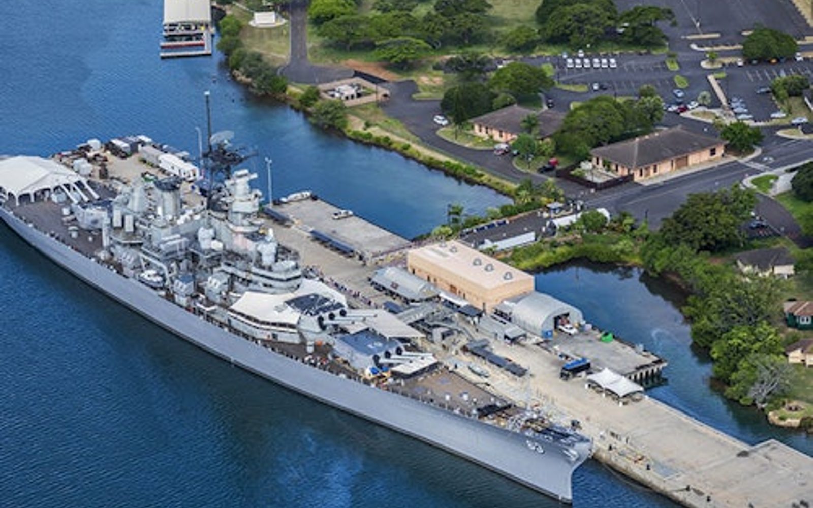WWII Pearl Harbor Heroes Deluxe Adventure from Honolulu