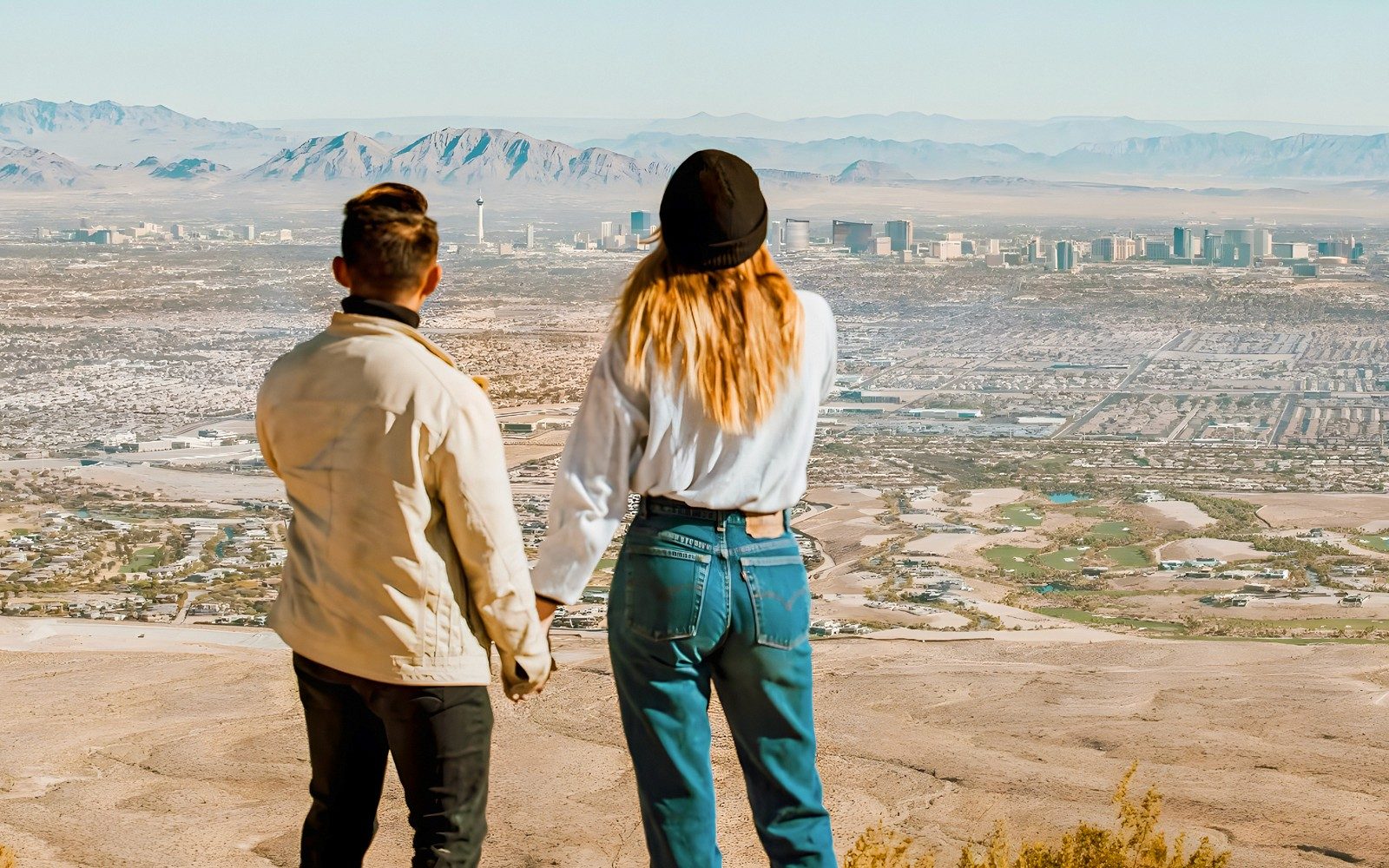 30-min Las Vegas and Red Rock Canyon Helicopter Tour with Vegas Valley Landing