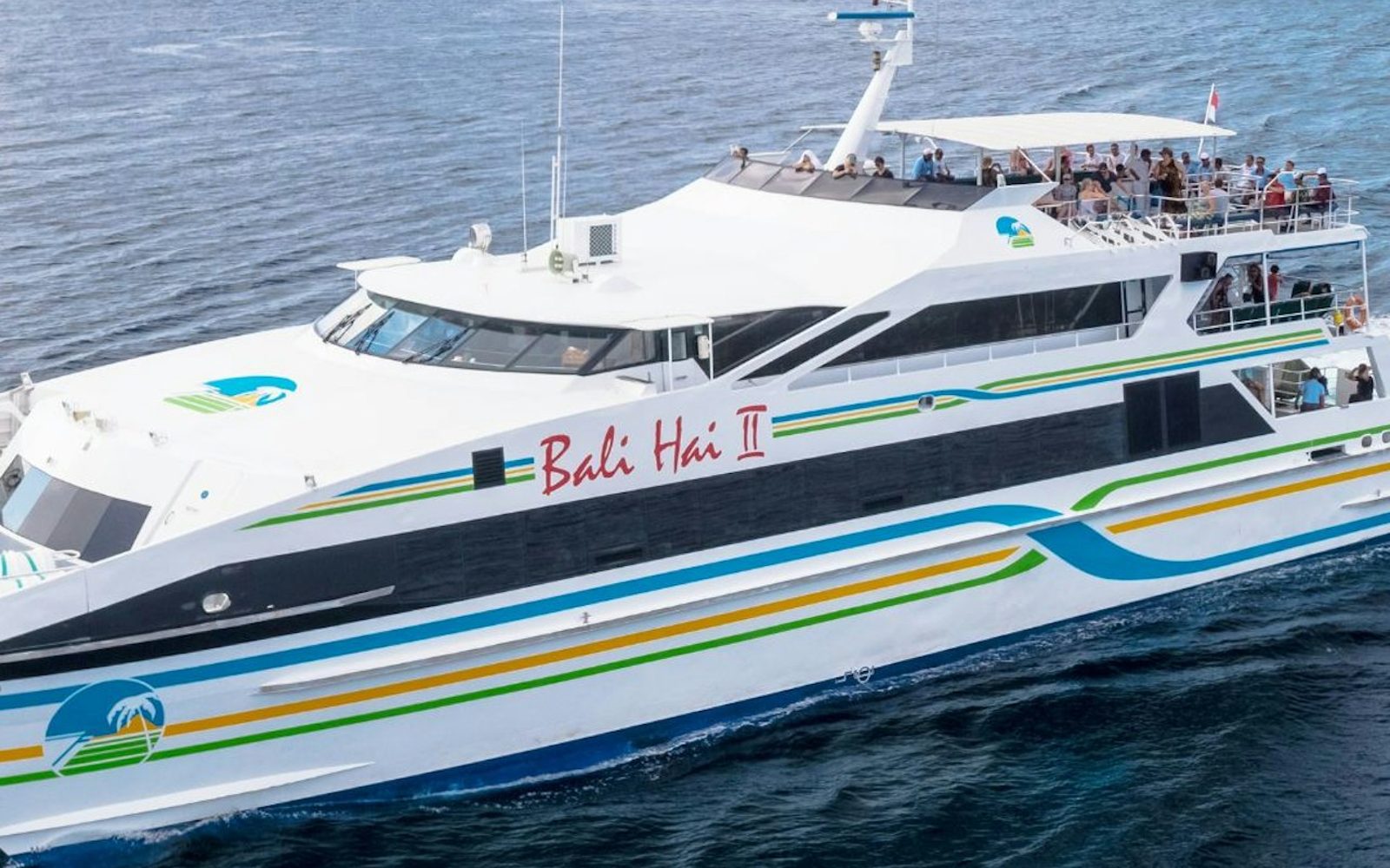 Nusa Lembongan: Cruise from Bali + Beach Club Entry + Activities
