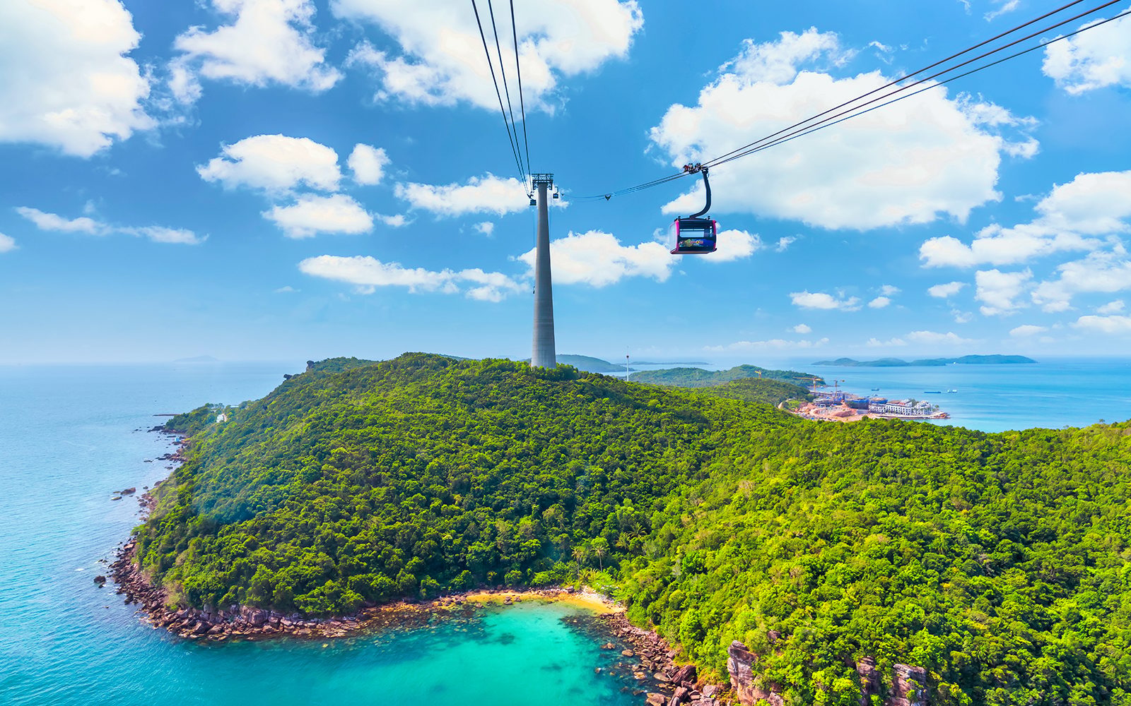 Kiss of the Sea Show + Sun World Hon Thom: Cable Car, Aquatopia & Kiss Bridge