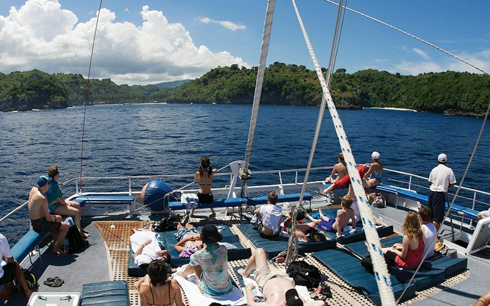 Nusa Lembongan: Half-Day Cruise + Island Tour + Lunch
