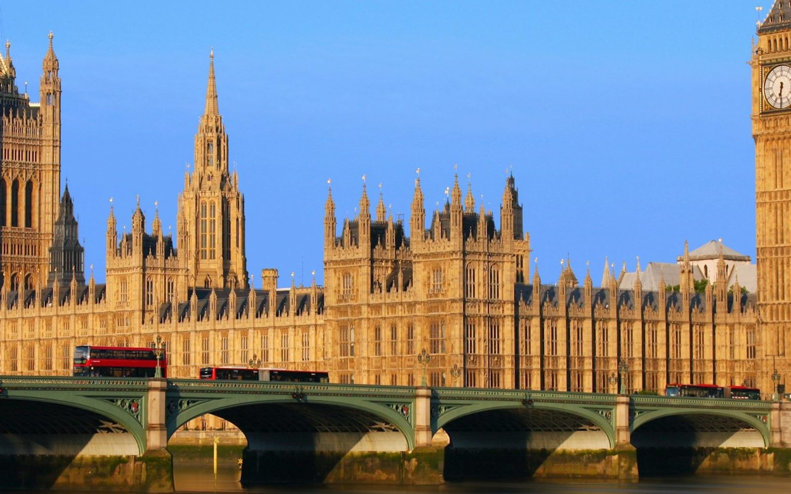 Westminster: Guided Tour + Abbey Entry + Afternoon Tea