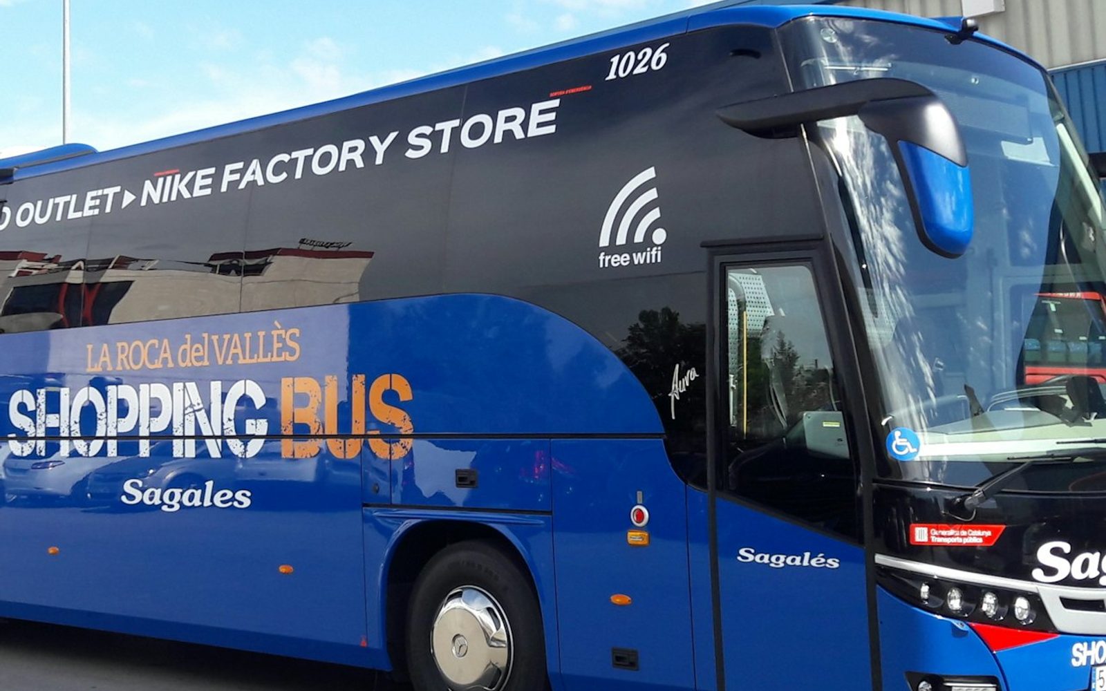 Sagalés Shopping Bus to La Roca Village