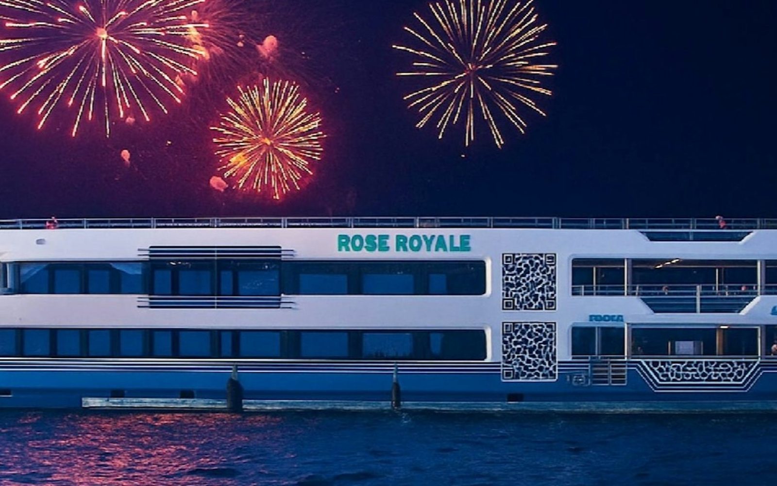 Abu Dhabi: Rose Royale Megayacht Dinner Cruise