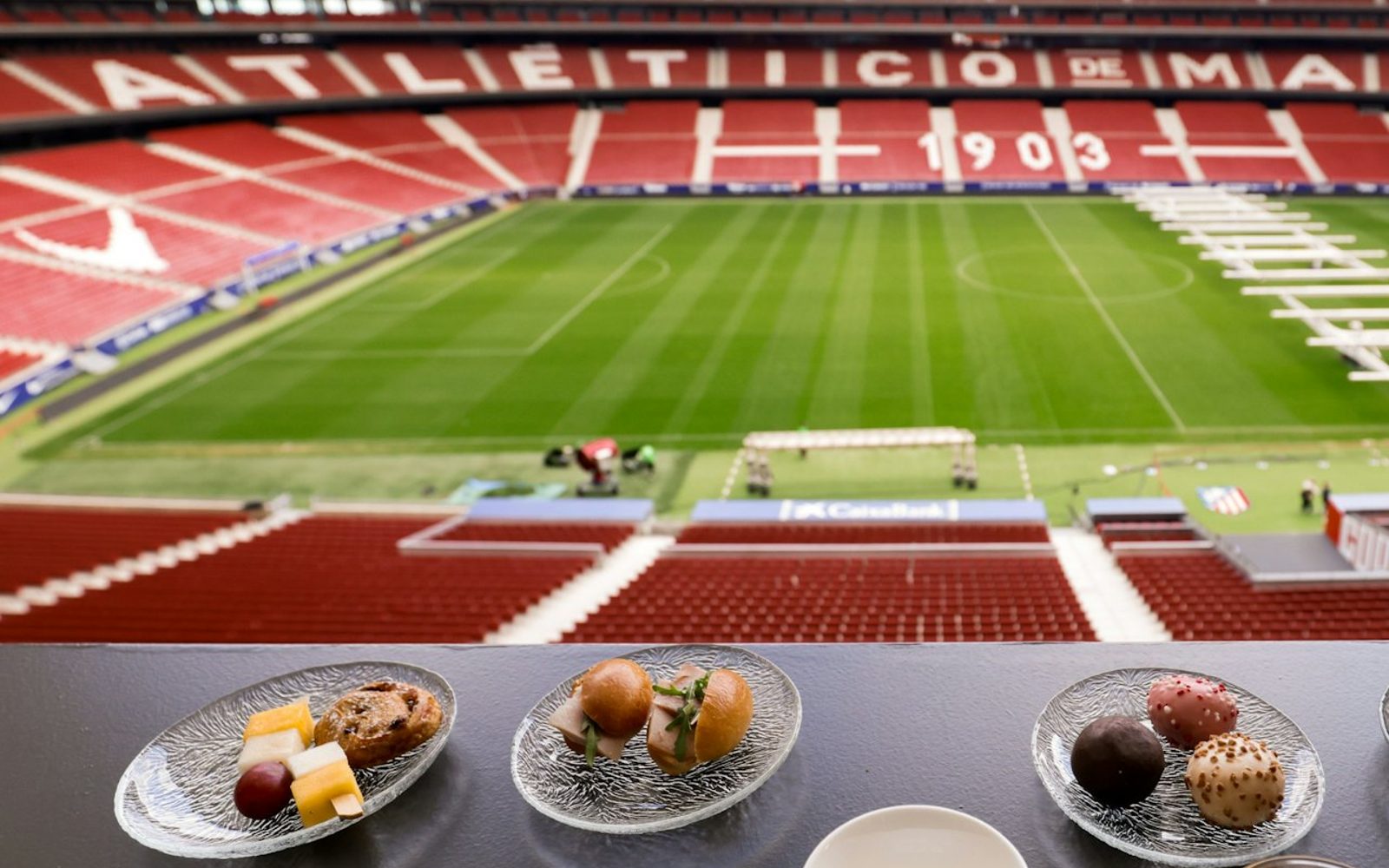 Atlético de Madrid: Premium Tour + Breakfast at Simeone's Private Box