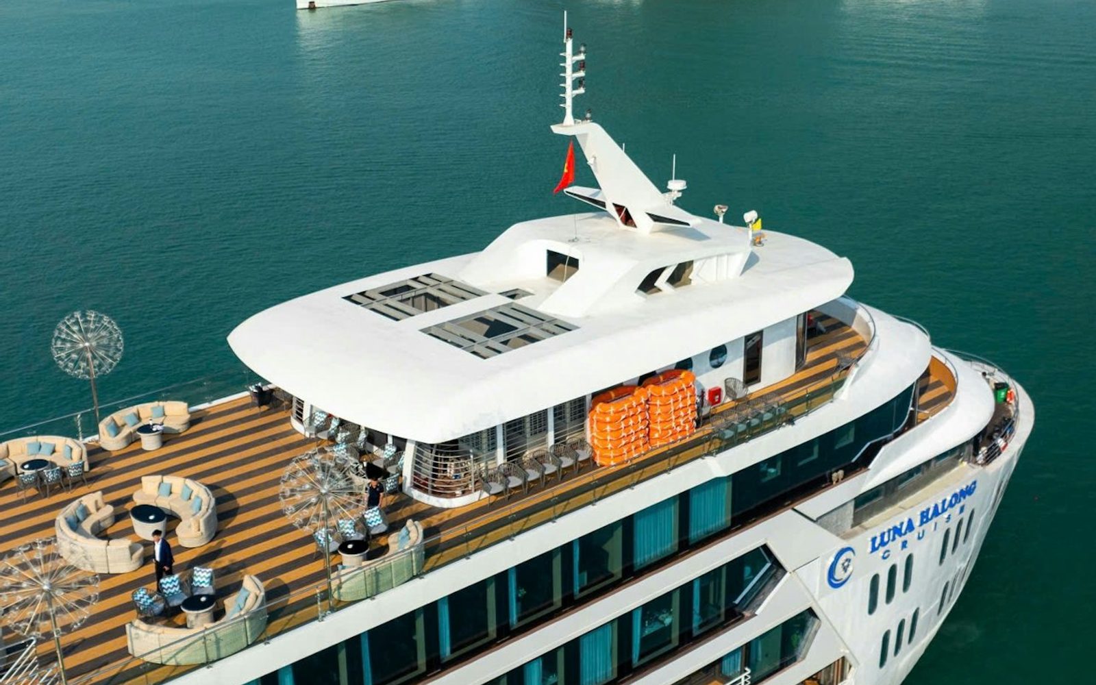 Ha Long Bay: Luna Cruise + Sung Sot & Ti Top + Optional Transfers + Meals