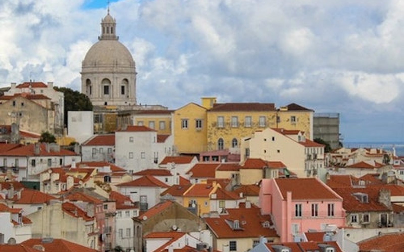 Lisbon: Audio Guide App