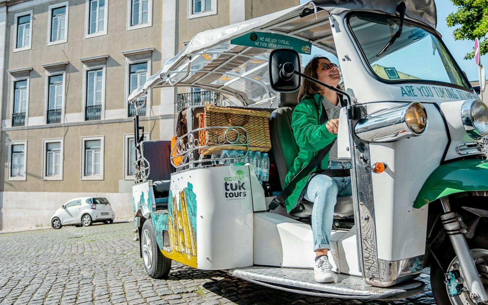 Lisbon: 1.5-Hr Private Tuk Tuk Tour of Old Town & City Center