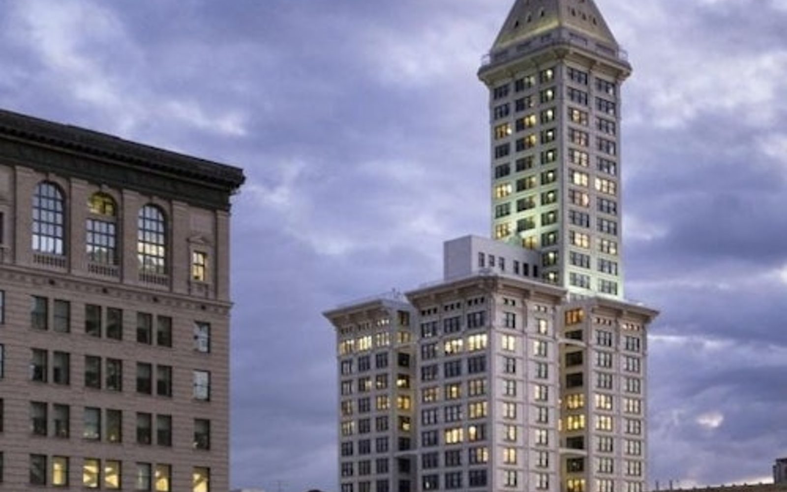 Smith Tower Observatory: Entry Ticket + Self-Guided Tour