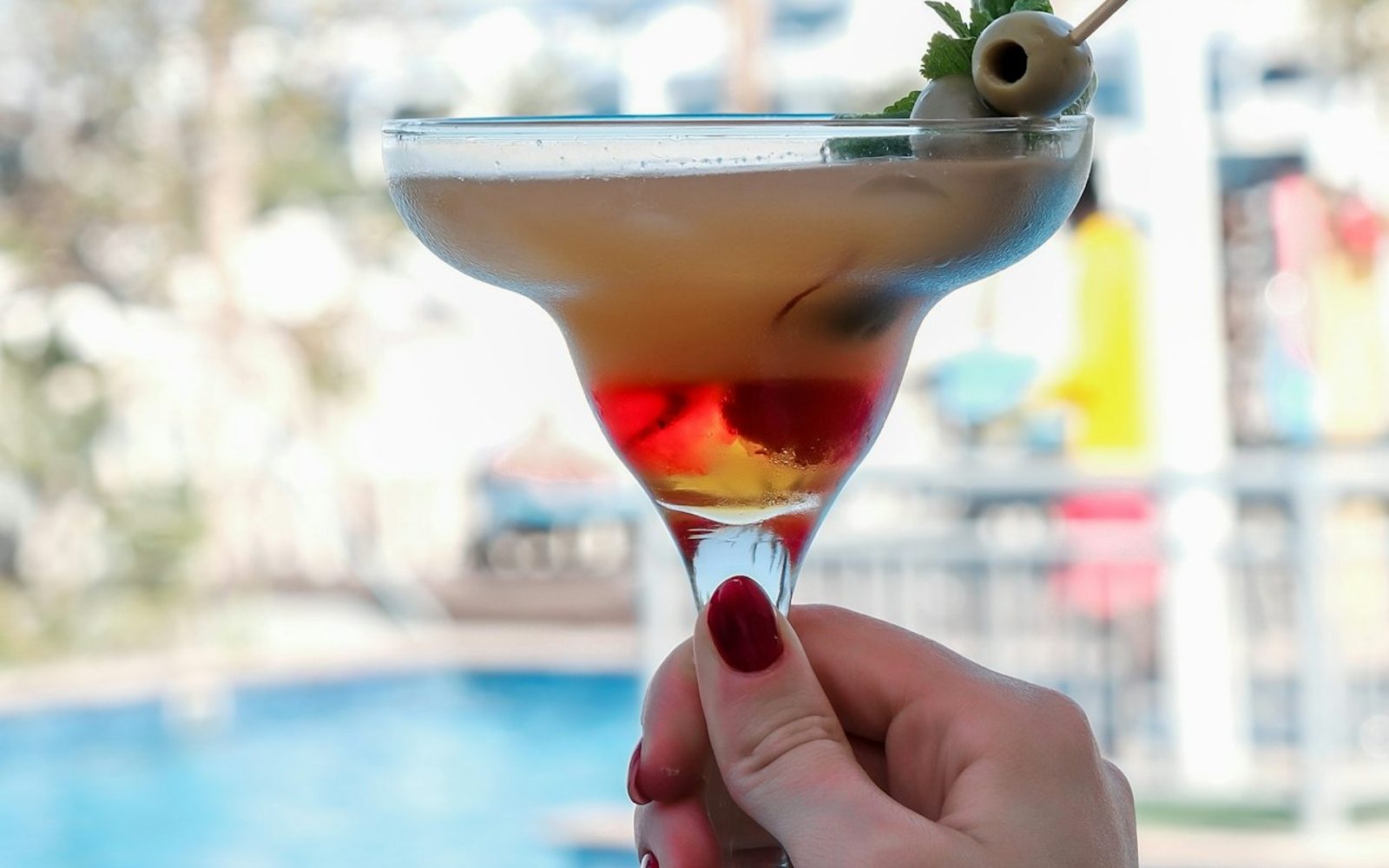 Riva Beach Club Dubai: 3-Course Meal + Unlimited Drinks