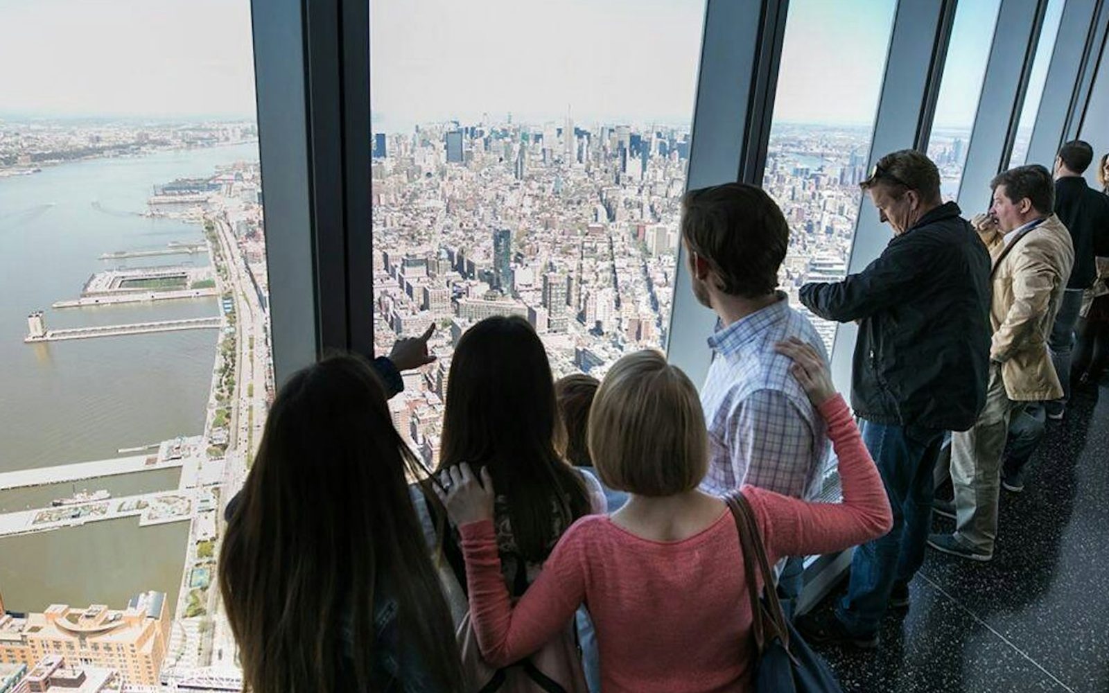 New York: 3-Hour Manhattan Guided Walking Tour + One World Observatory Entry