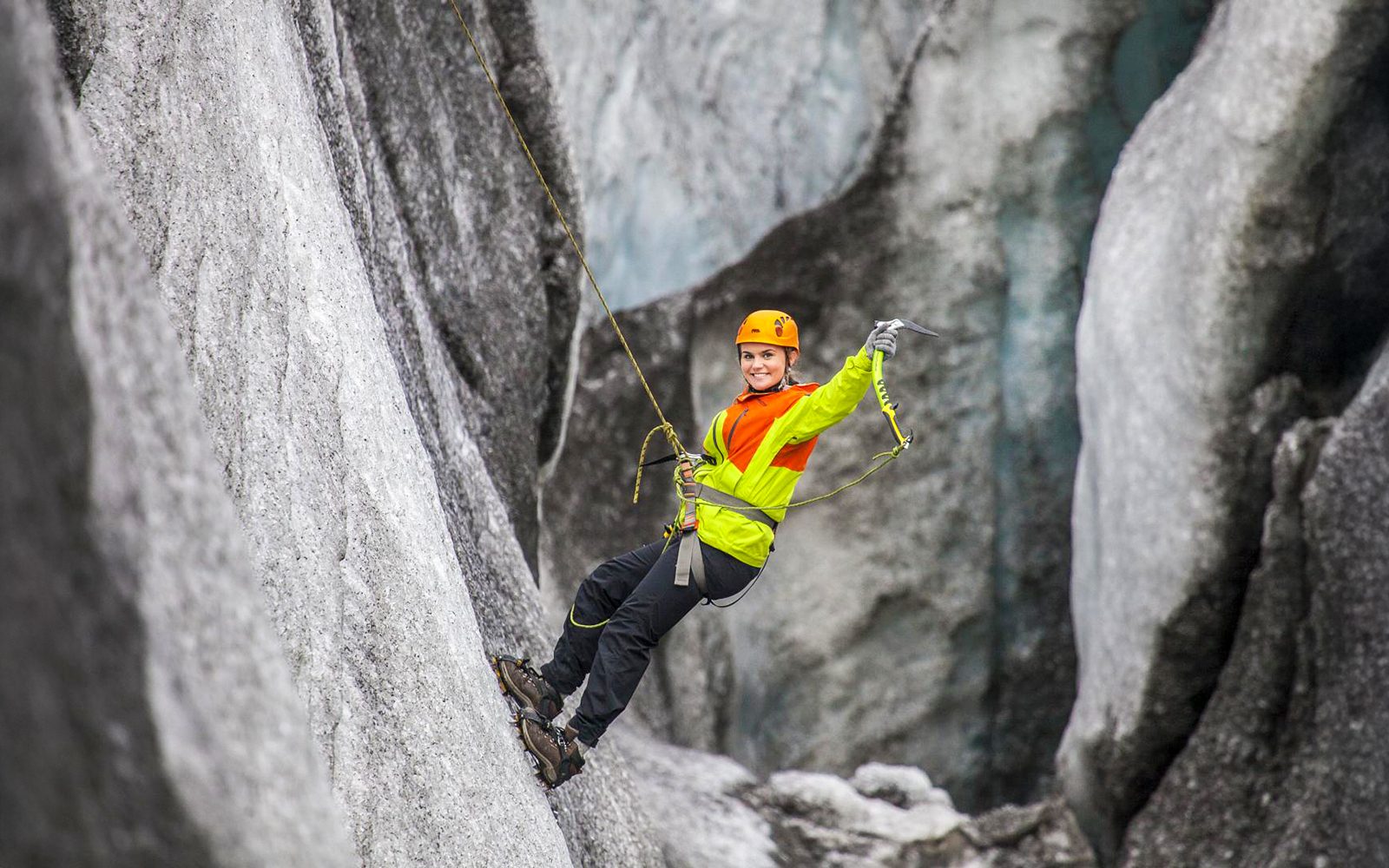 Skaftafell: Moderate Glacier Hike & Ice Climbing