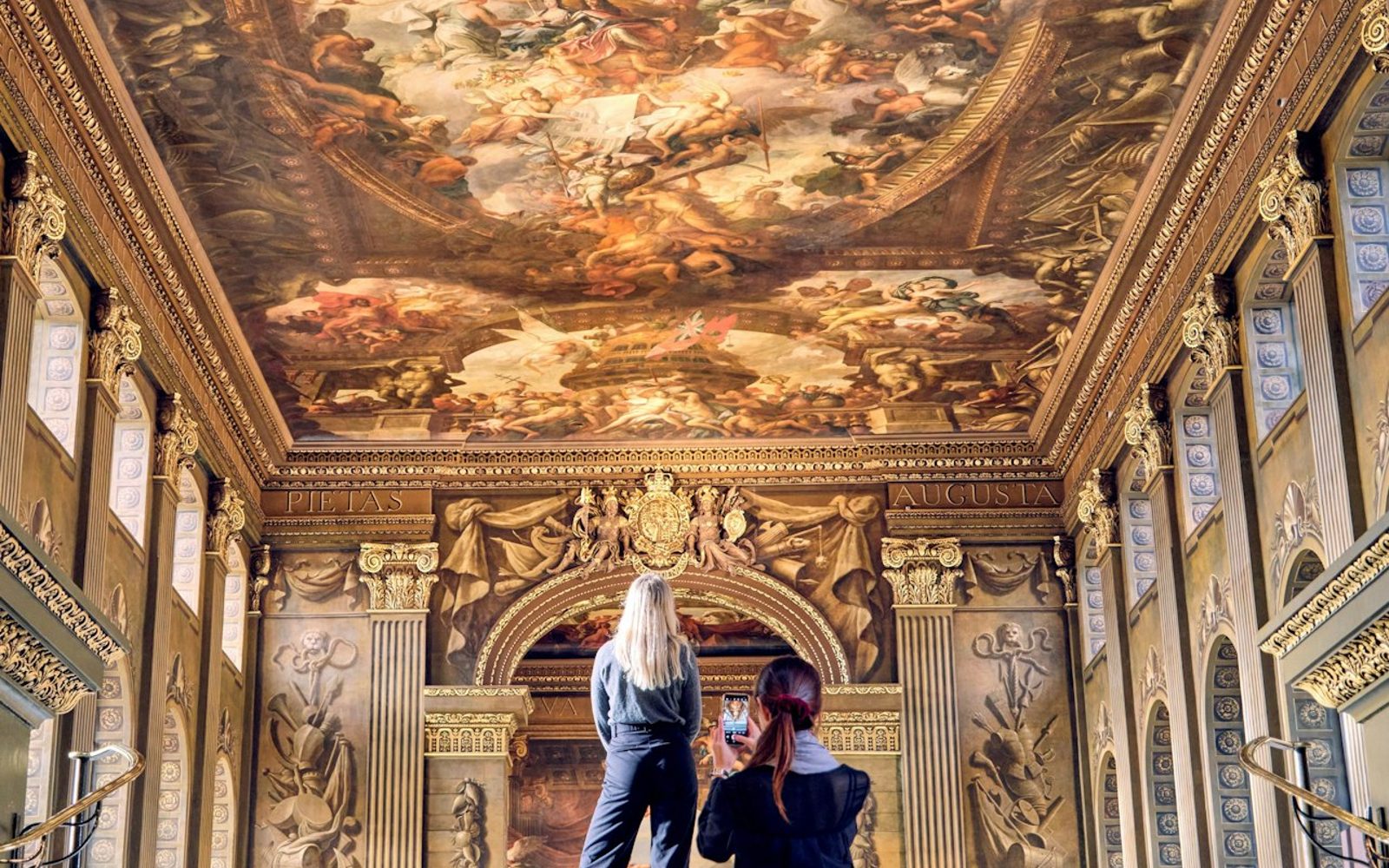 Uber Boat by Thames Clippers: Roundtrip Ticket & Painted Hall