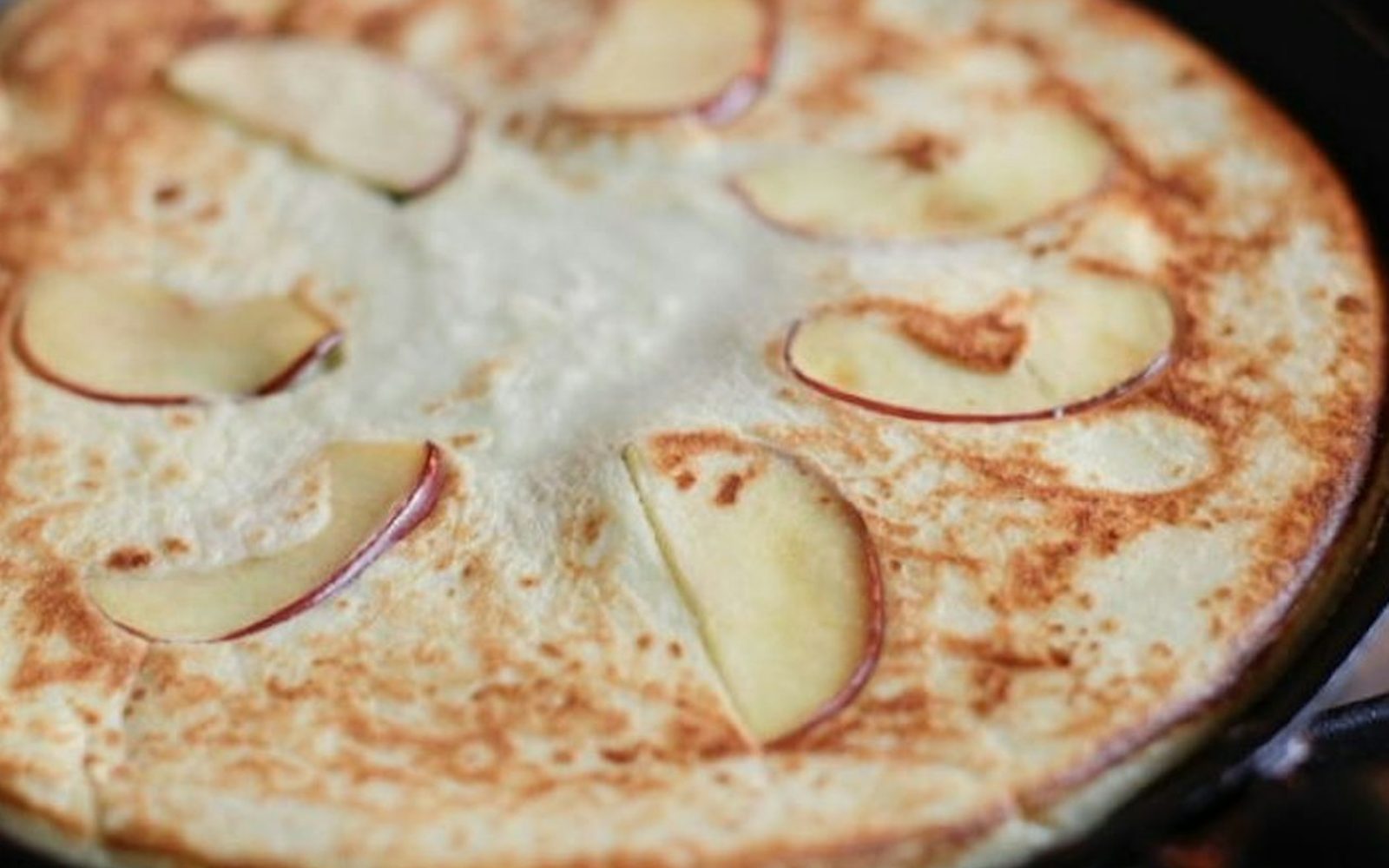Amsterdam: Dutch Pancake Cooking Class + Lunch in a Canal House