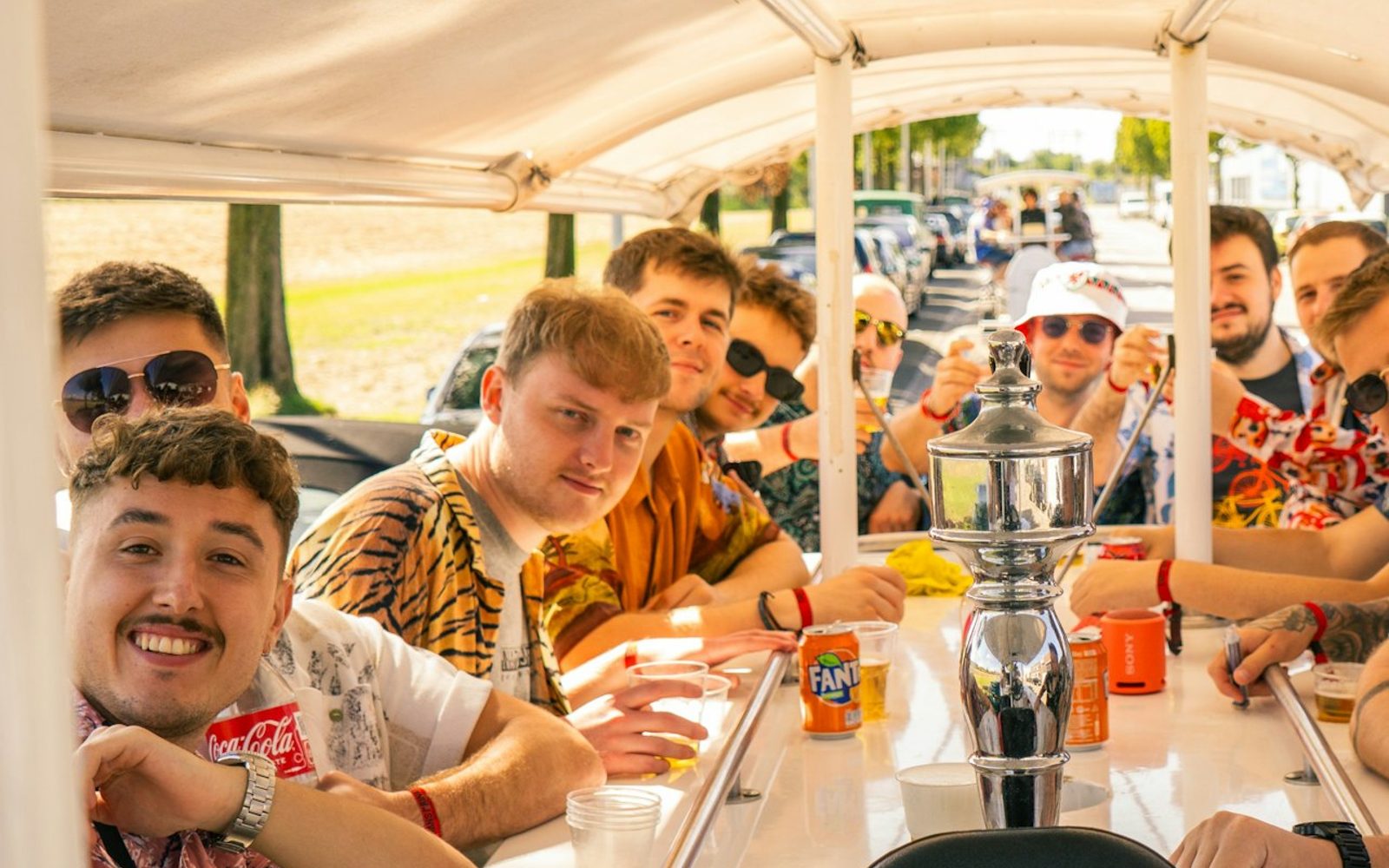 Amsterdam: Dutch Beer Bike Experience with Bar Onboard