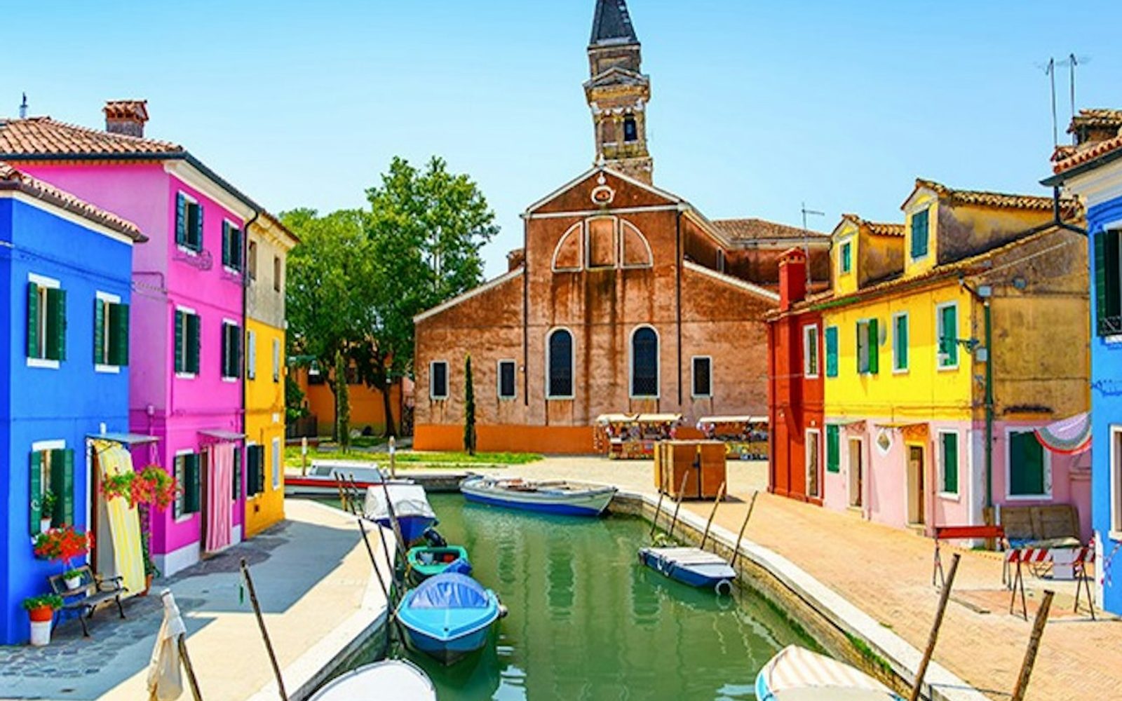 Murano, Burano & Torcello: Traditional Islands Boat Tour + Glassblowing Demo