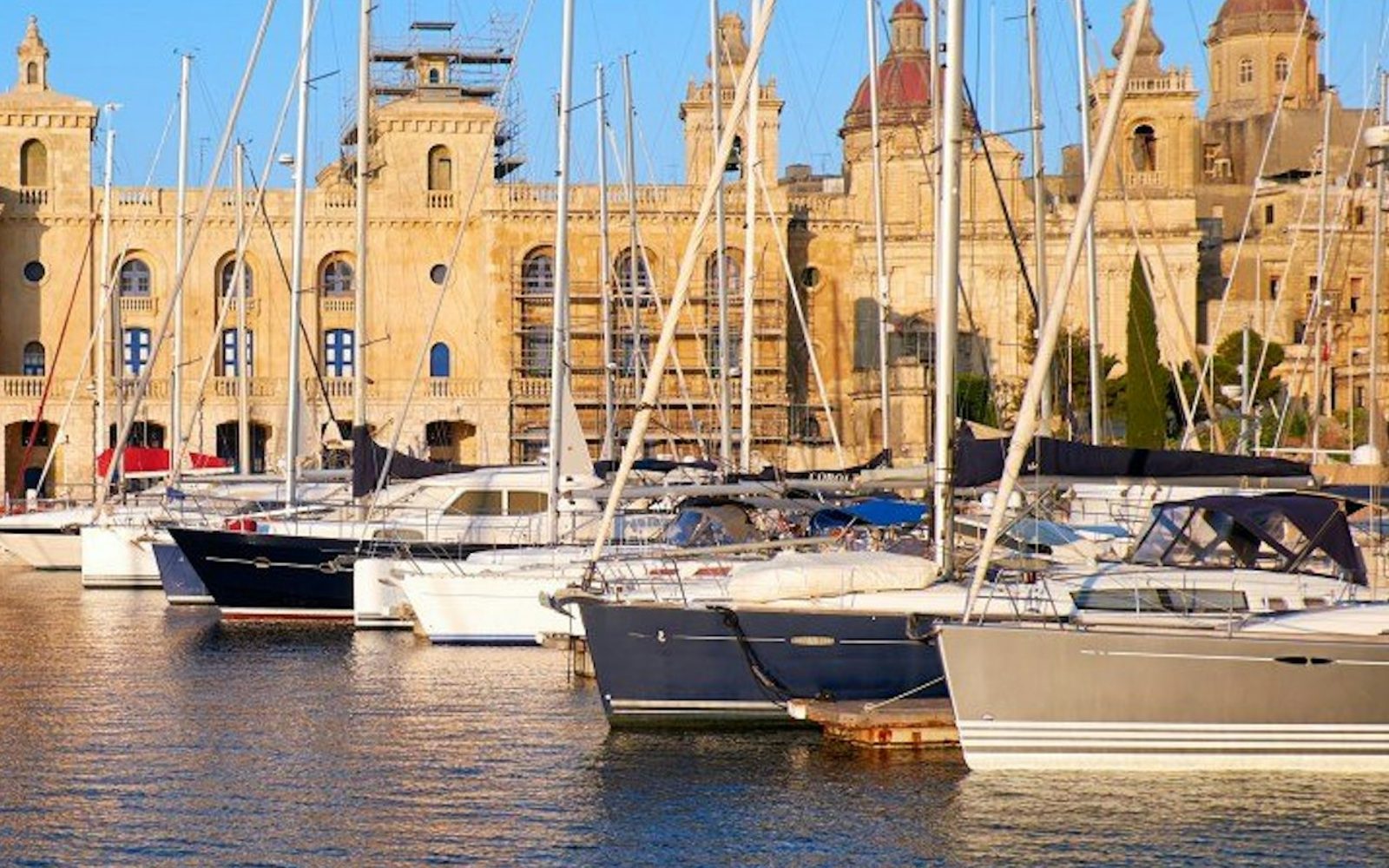 Two Harbors Cruise by Day: Guided Tour