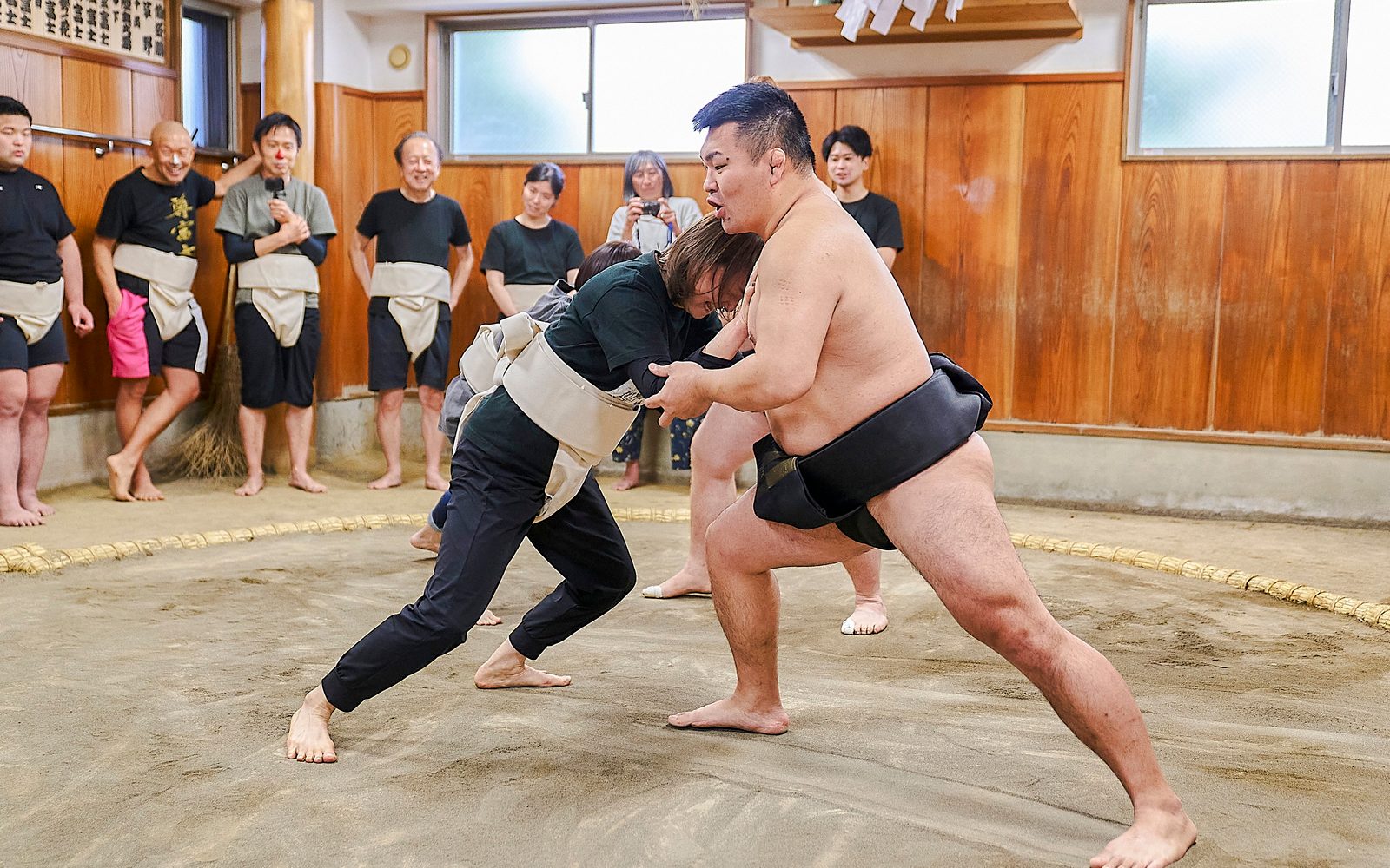Sumo Show on a Special Dohyo with Chanko-Nabe Dinner · Koto City