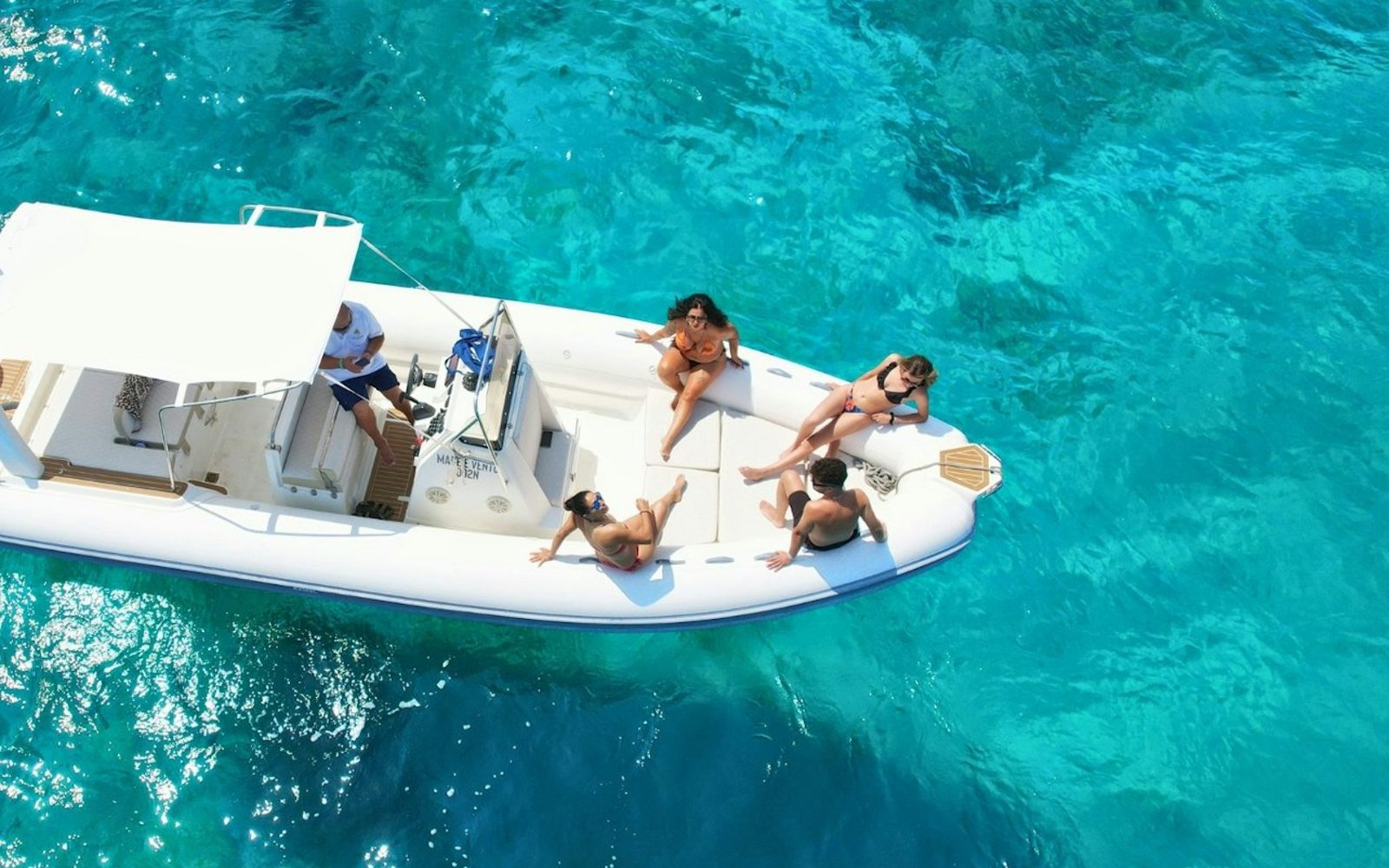Favignana & Levanzo: RIB Boat Tour from Trapani + Lunch & Aperitif