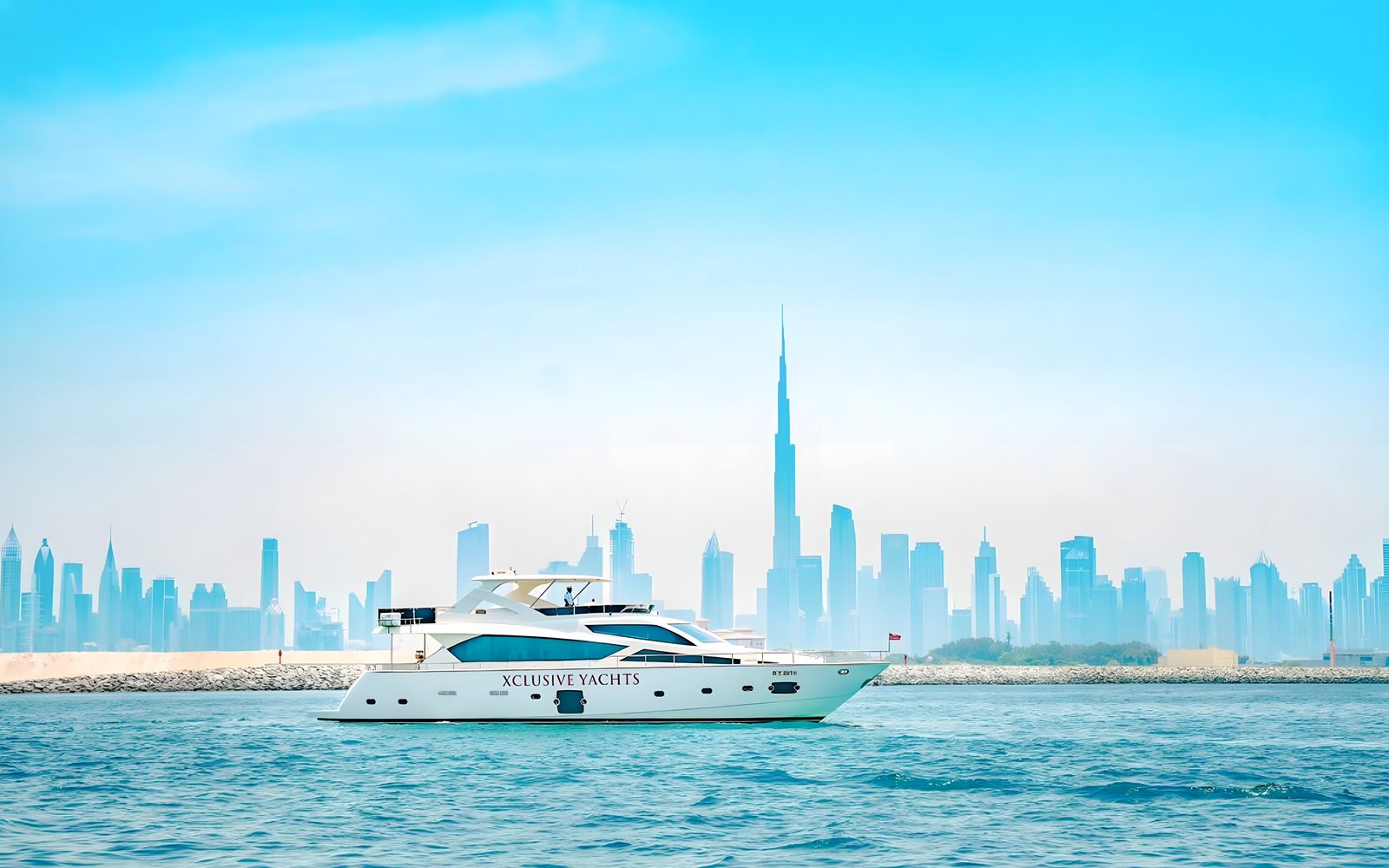 Dubai Water Canal Yacht Cruise with Drinks & Iconic Views