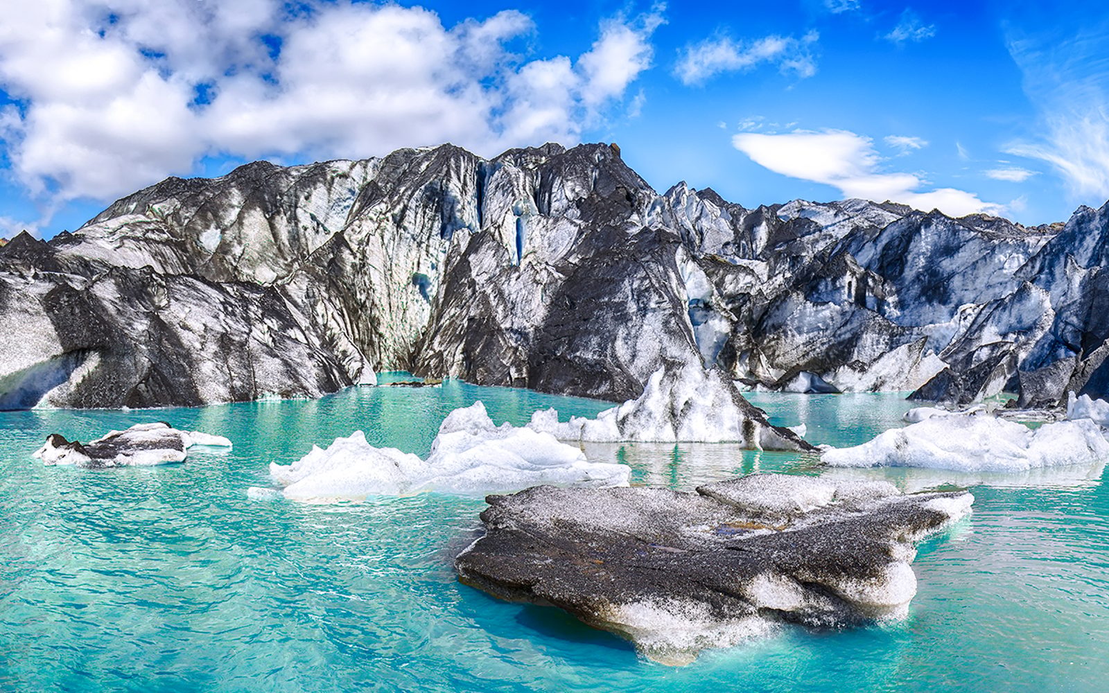 Reykjavik: Glacier Hike, Waterfalls and Black Sand Beach