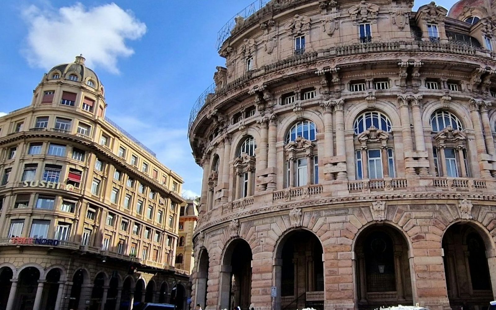 Genoa & Portofino: Guided Day Trip from Milan + Private Cruise