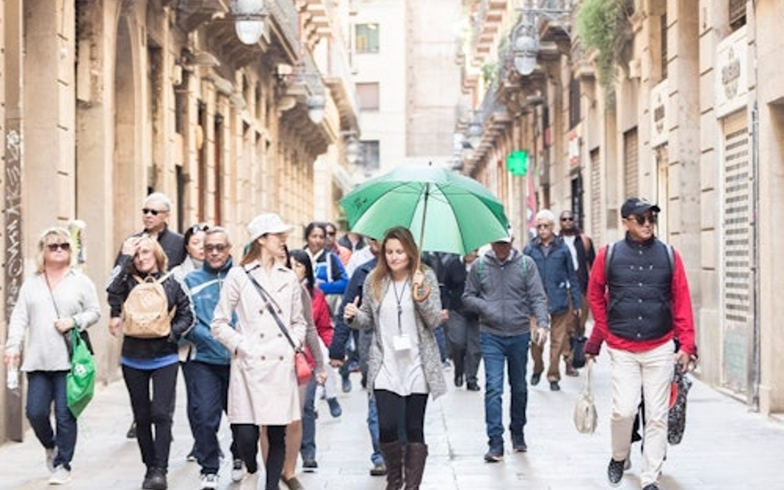 Barcelona: Morning Highlights City Tour