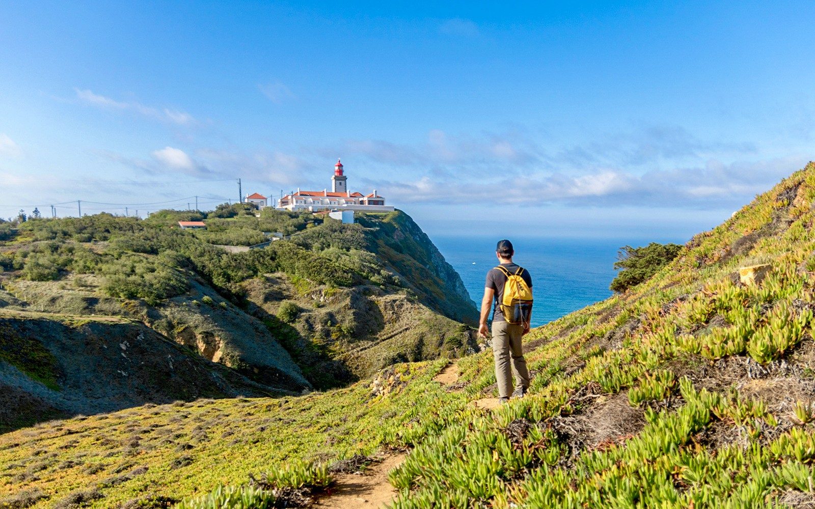 Fra Lissabon: Dagsudflugt til Sintra, Pena-paladset, Quinta da Regaleira, Cabo da Roca og Cascais