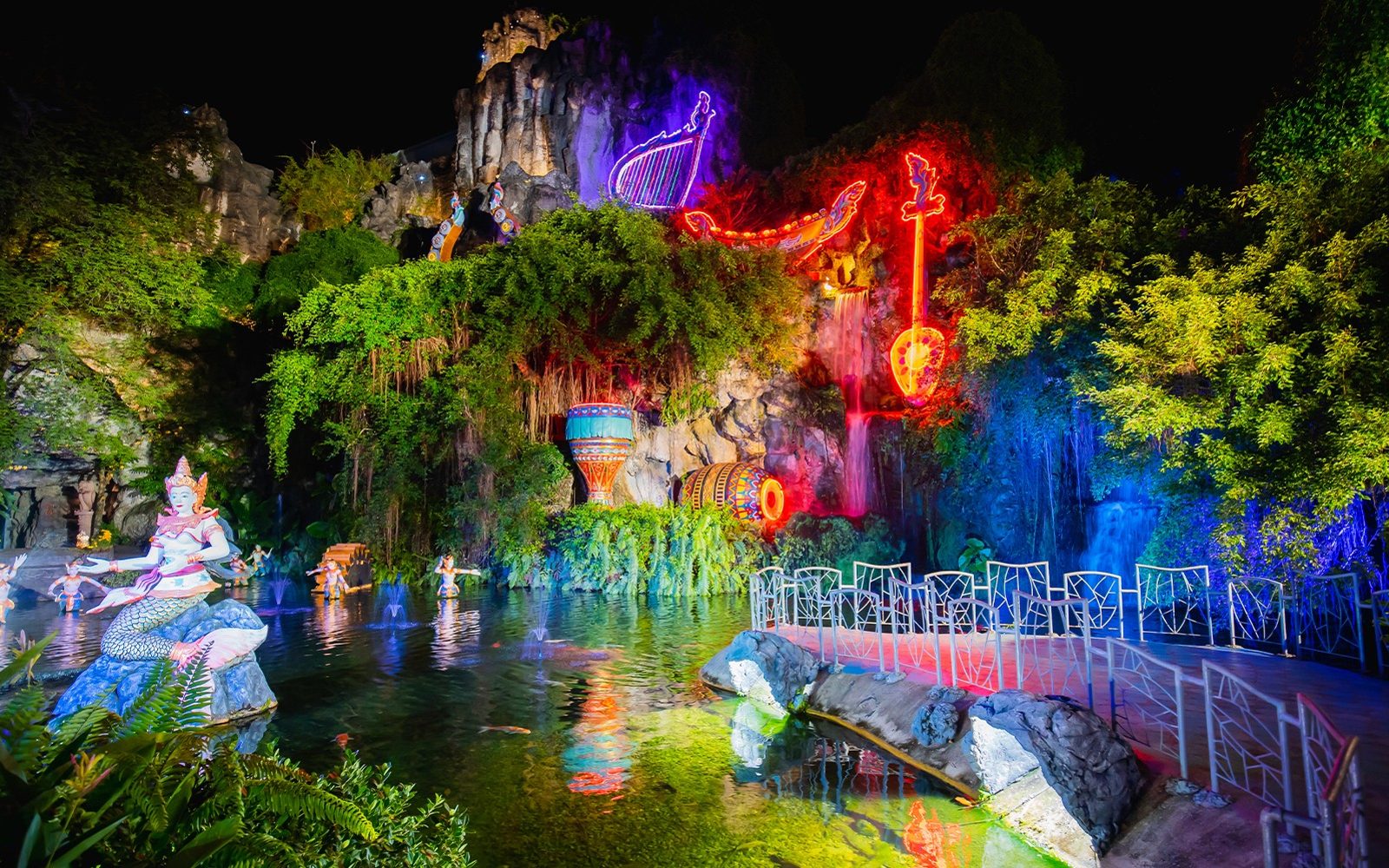 Phuket Fantasea Tickets