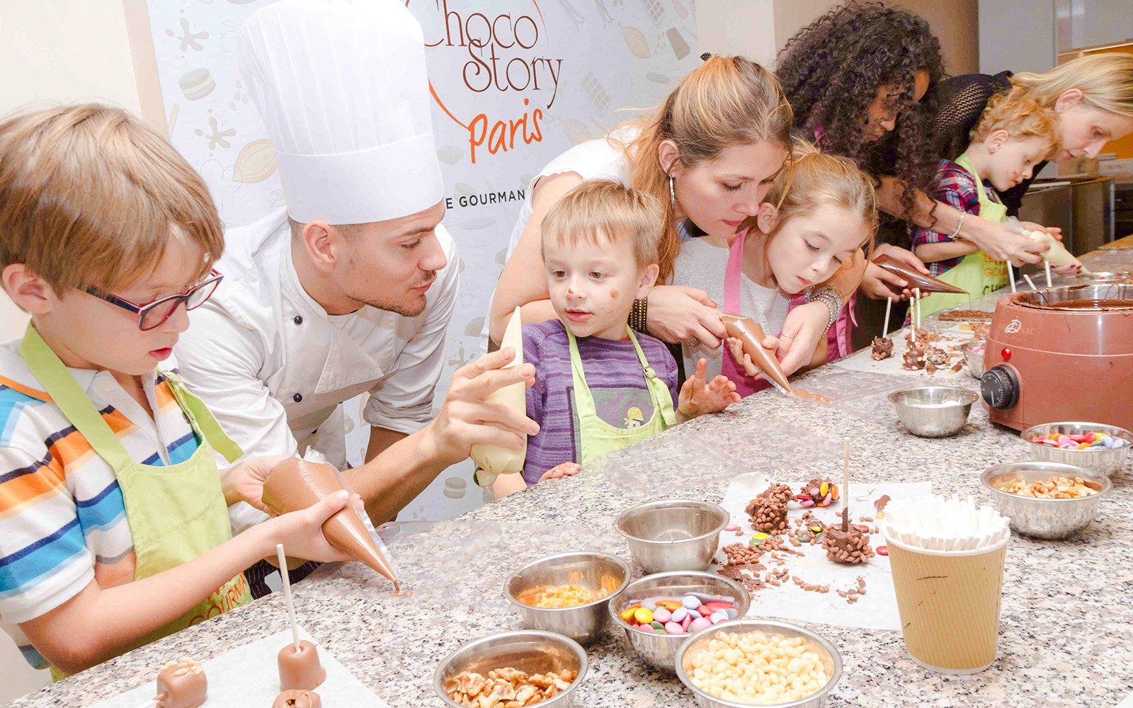 Taller de fabricació de xocolata al Museu de la Xocolata de París