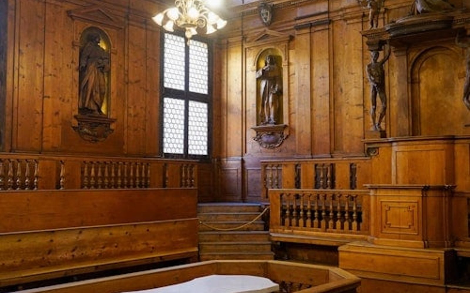 Archiginnasio de Bolonya: Entrada Ràpida + Visita Guiada + Degustació de Vi