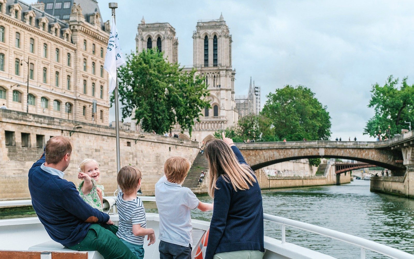 Des de Disneyland®: Tour Turístic de París amb Creuer pel Riu Sena