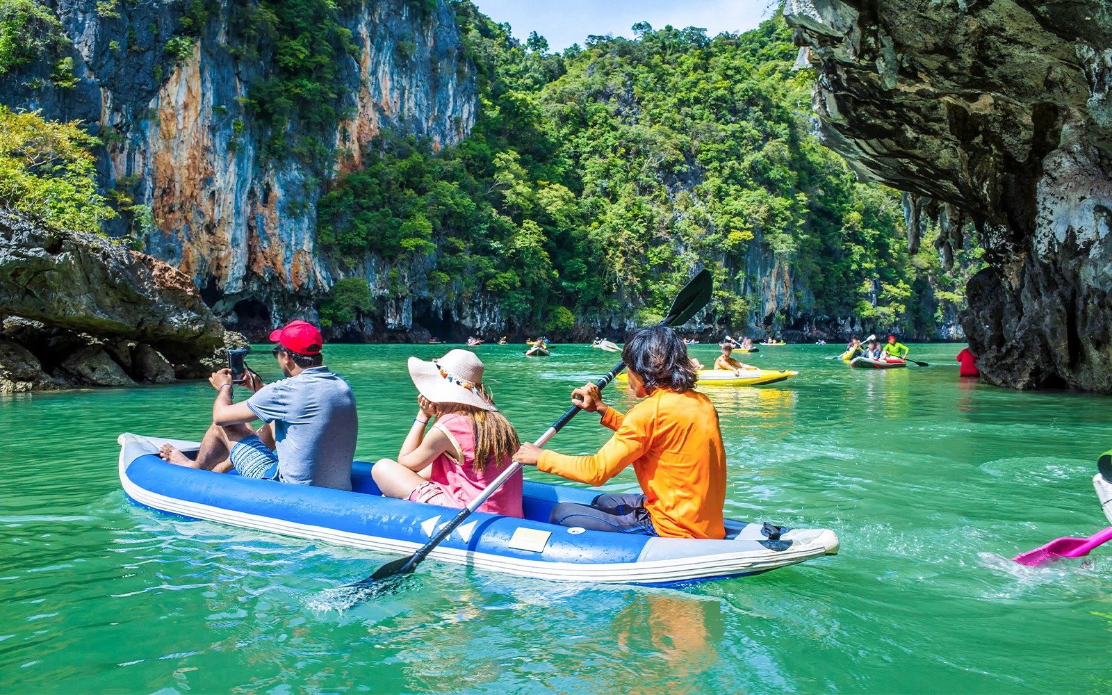 Gyorshajóval: James Bond-sziget és Phang Nga-öböl kenu túra Phuketből