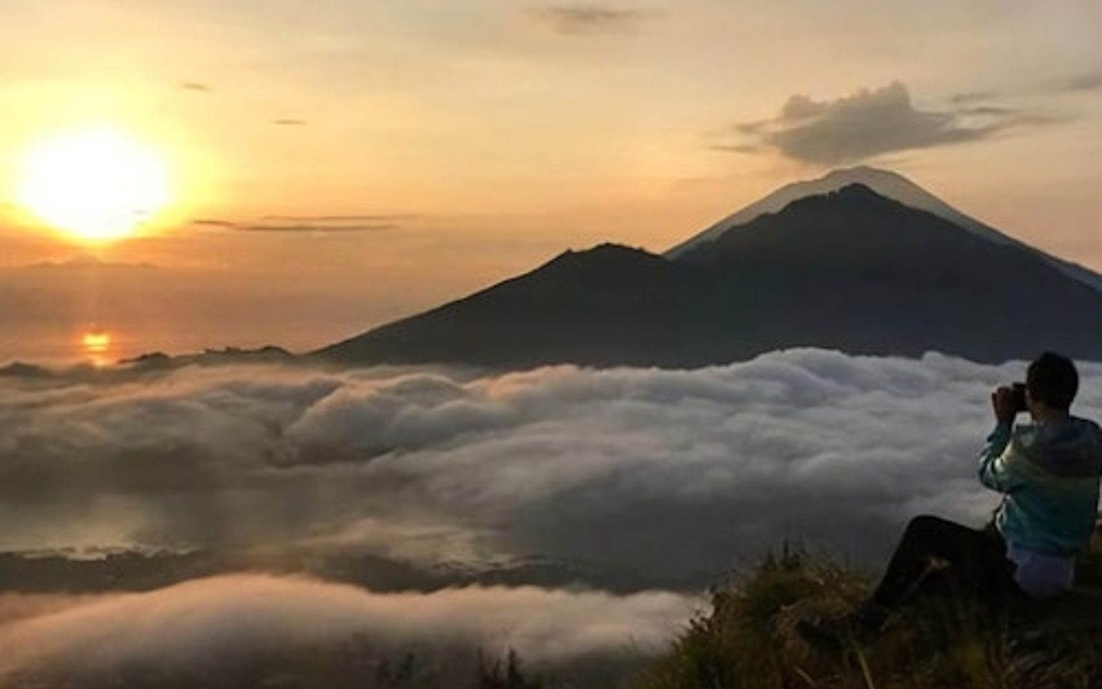 Pendakian Matahari Terbit di Gunung Batur dengan Sarapan di Puncak