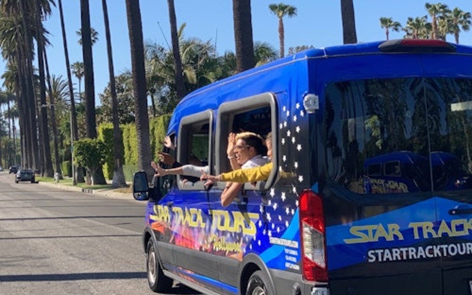 Hollywood Star Tour + Museum of Illusions at World of Illusions