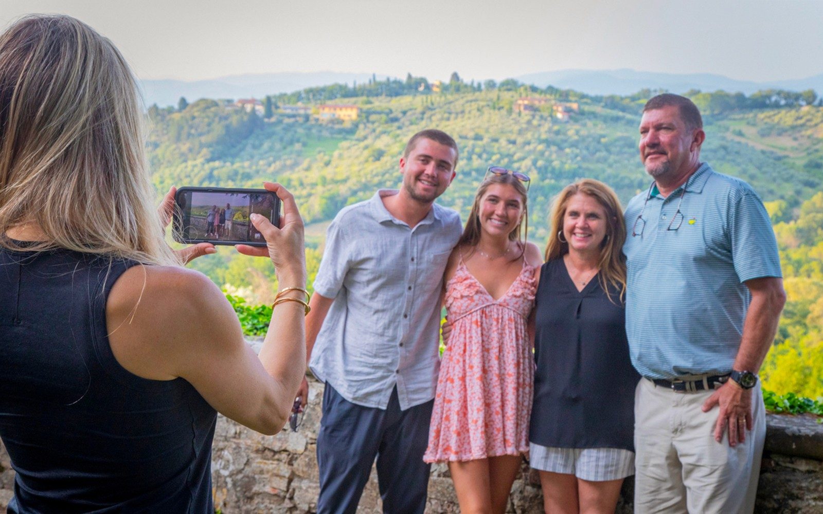 SEMI PRIVATE TUSCANY GRAND TOUR – Best of Siena, San Gimignano, Chianti and Pisa
