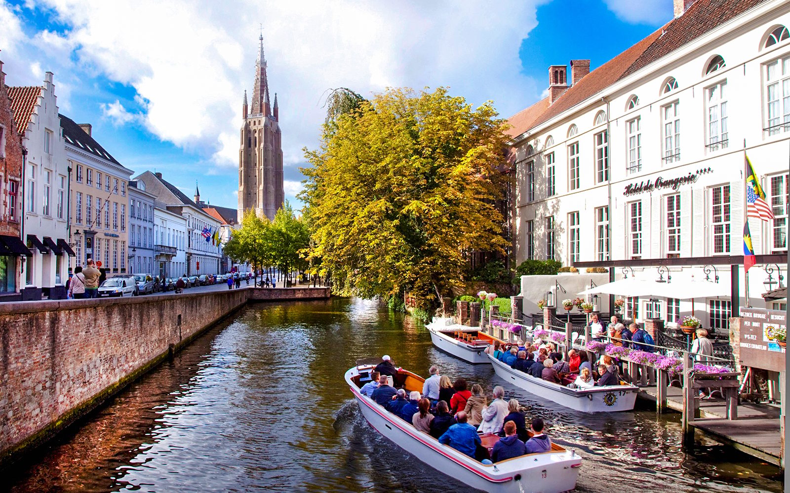 From Brussels: Bruges & Ghent Tour with Cruise & Chocolate Tasting